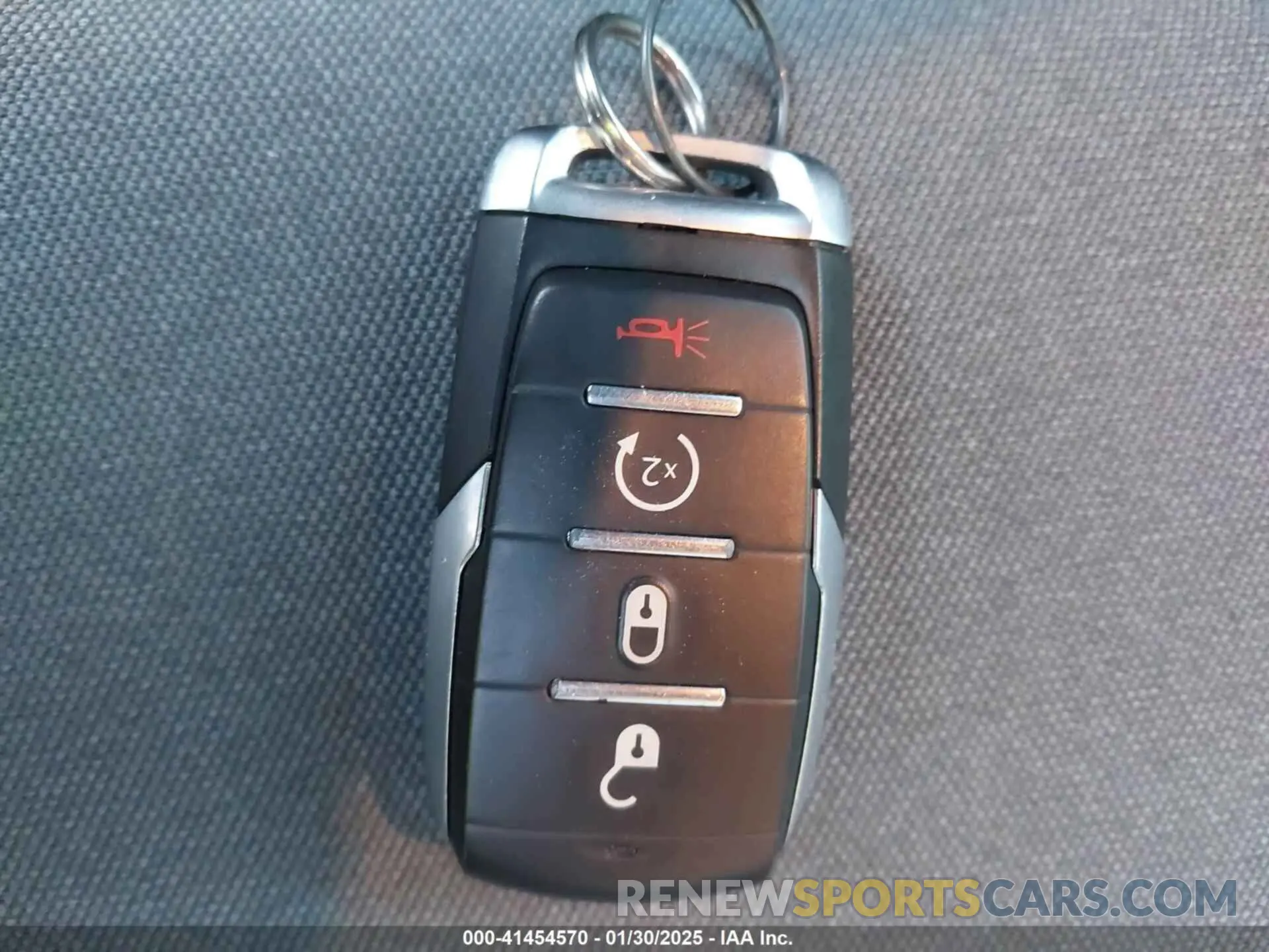 11 fotografías del automóvil dañado 1C6SRFBT8LN341914 RAM 1500 2020