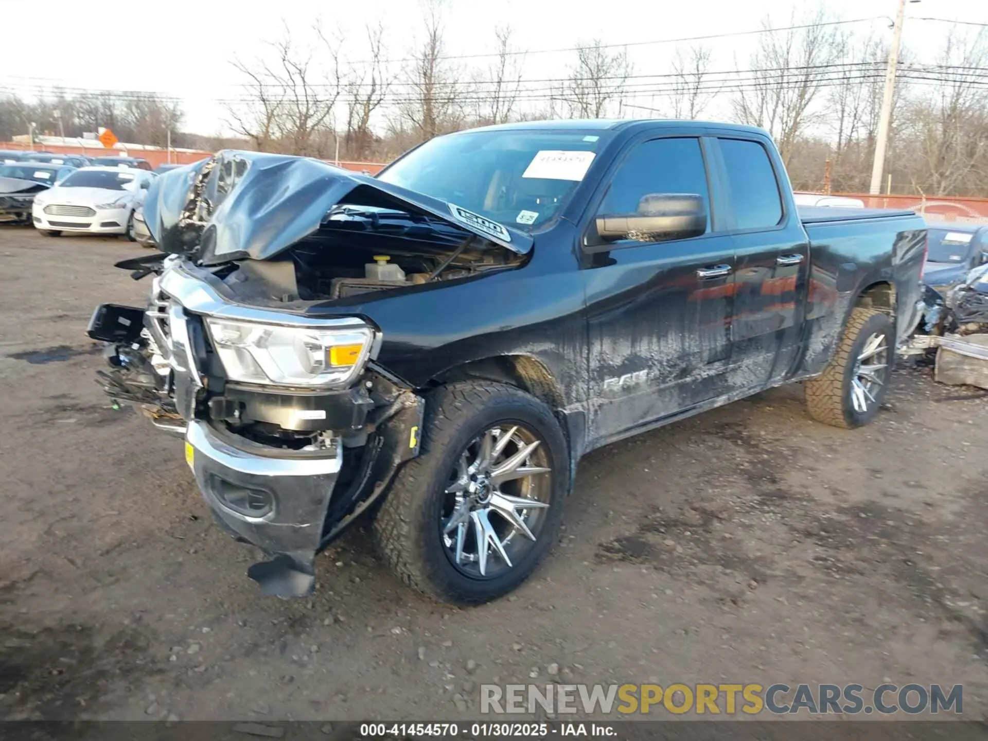 2 fotografías del automóvil dañado 1C6SRFBT8LN341914 RAM 1500 2020