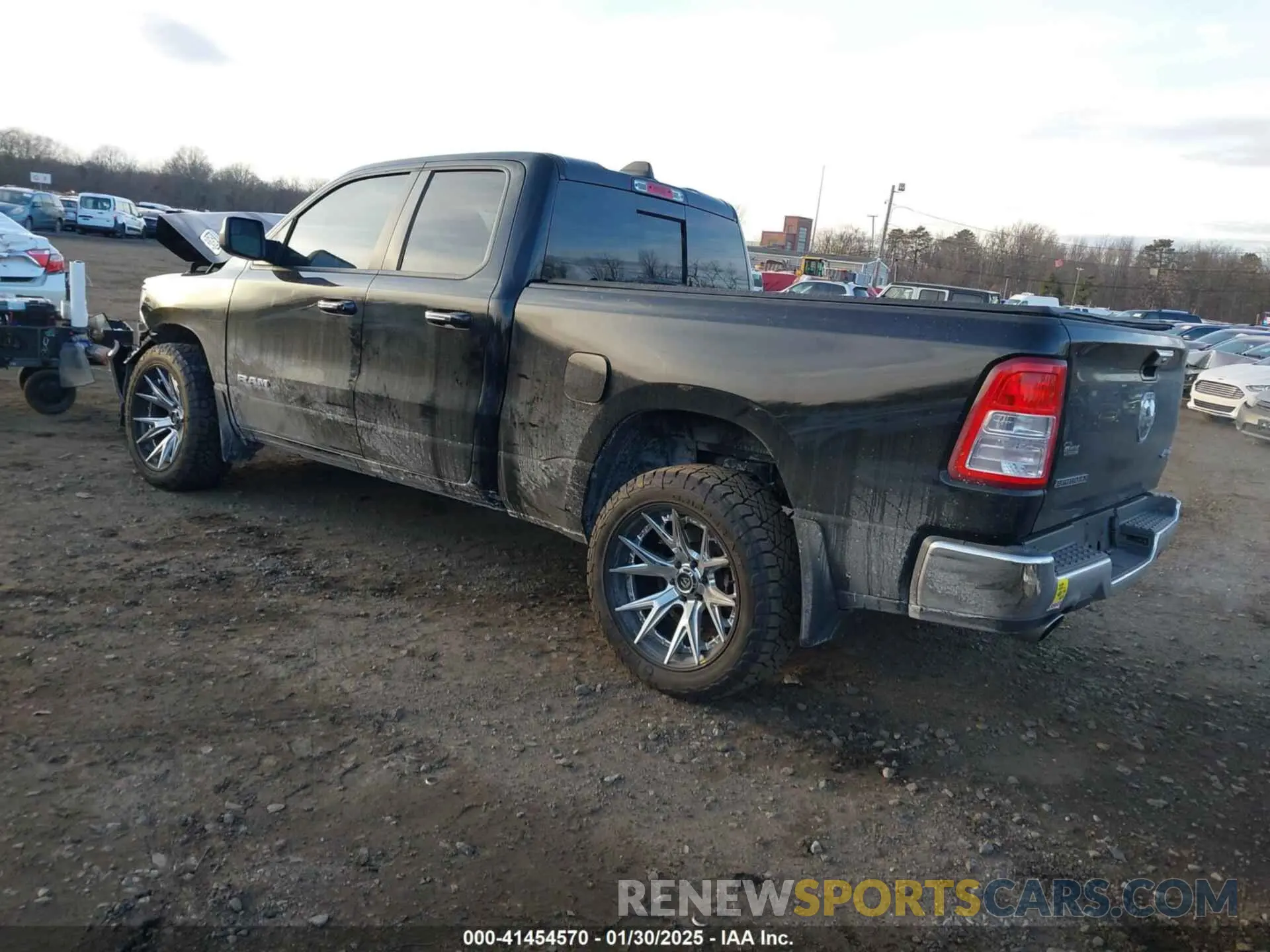 3 fotografías del automóvil dañado 1C6SRFBT8LN341914 RAM 1500 2020