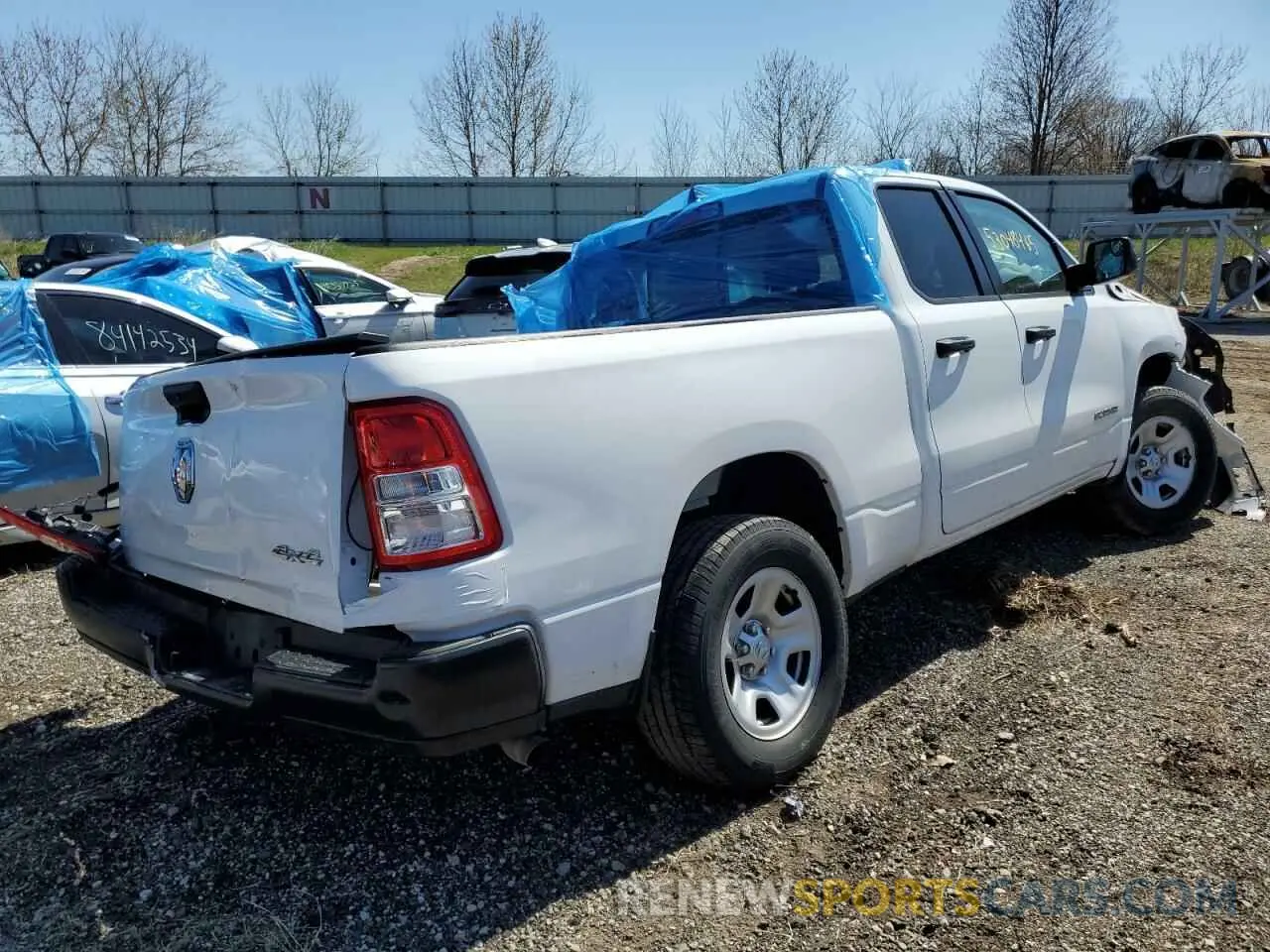 3 fotografías del automóvil dañado 1C6SRFCT2LN239927 RAM 1500 2020