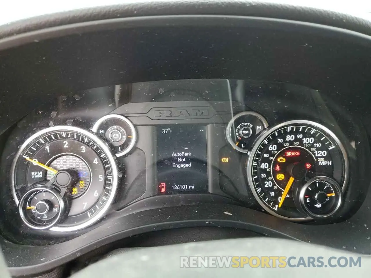 9 fotografías del automóvil dañado 1C6SRFCT2LN239927 RAM 1500 2020