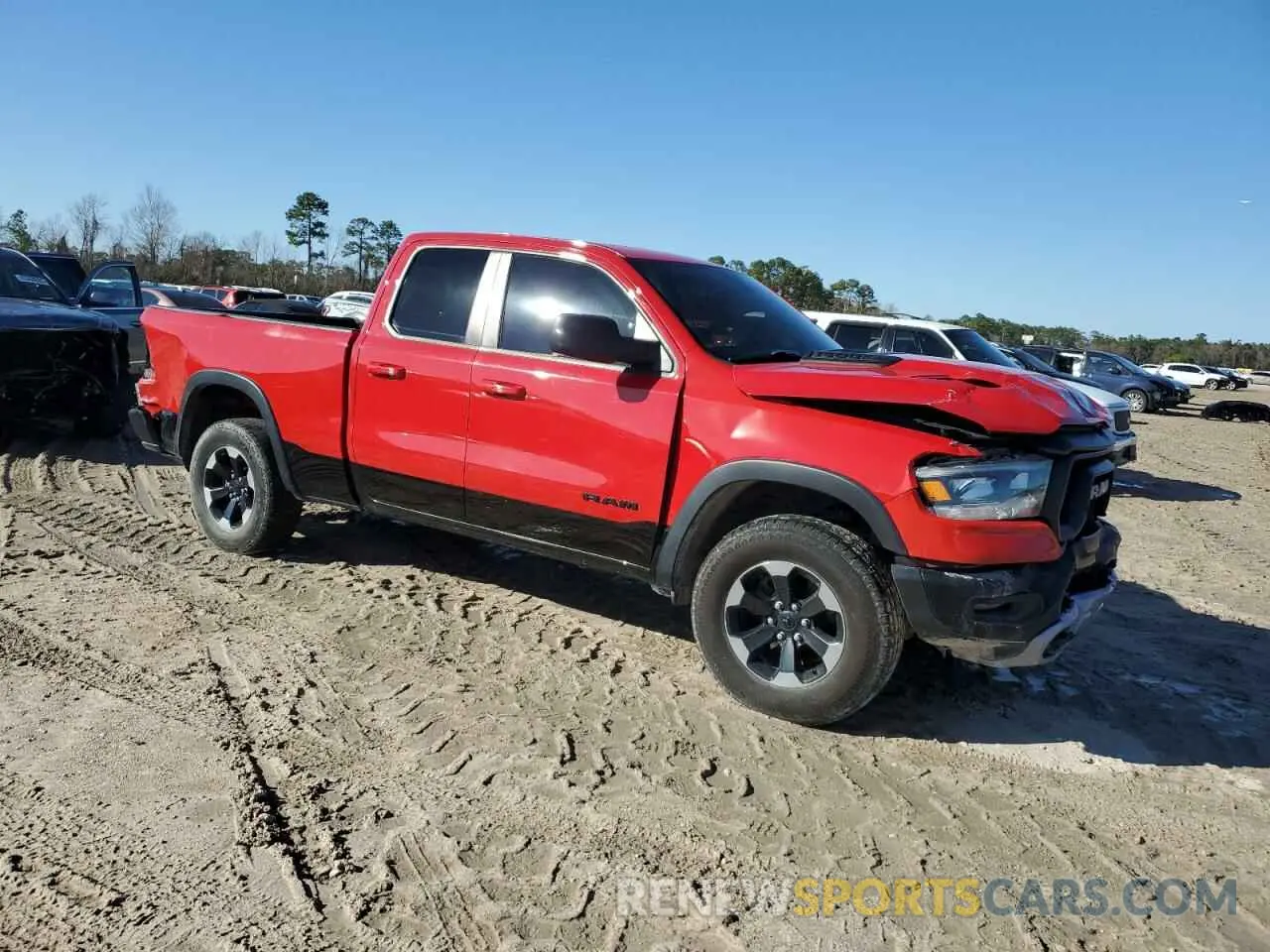 4 fotografías del automóvil dañado 1C6SRFET7LN307328 RAM 1500 2020