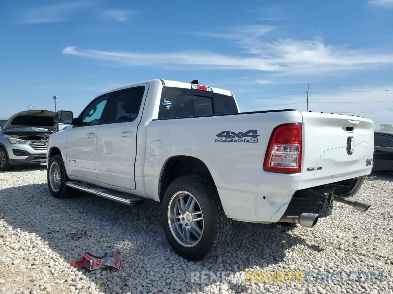 2 fotografías del automóvil dañado 1C6SRFFM4LN204150 RAM 1500 2020