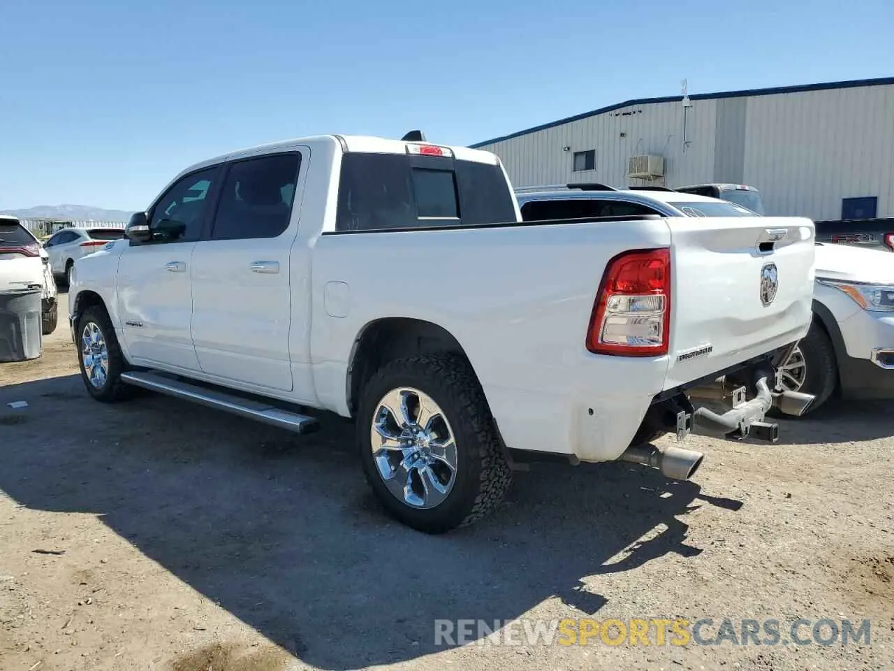 2 fotografías del automóvil dañado 1C6SRFFMXLN364551 RAM 1500 2020