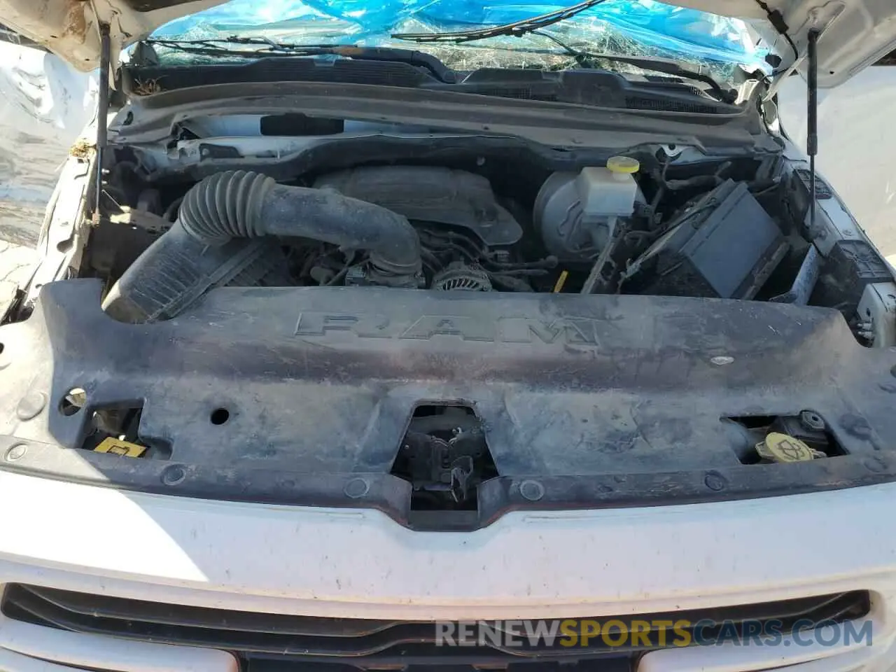 12 fotografías del automóvil dañado 1C6SRFFT0LN110077 RAM 1500 2020