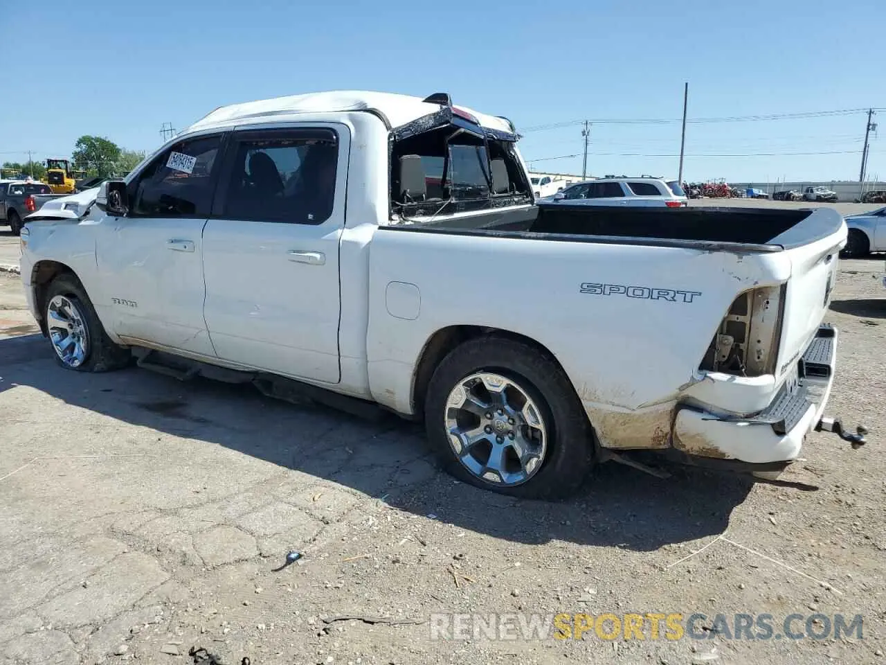 2 fotografías del automóvil dañado 1C6SRFFT0LN110077 RAM 1500 2020