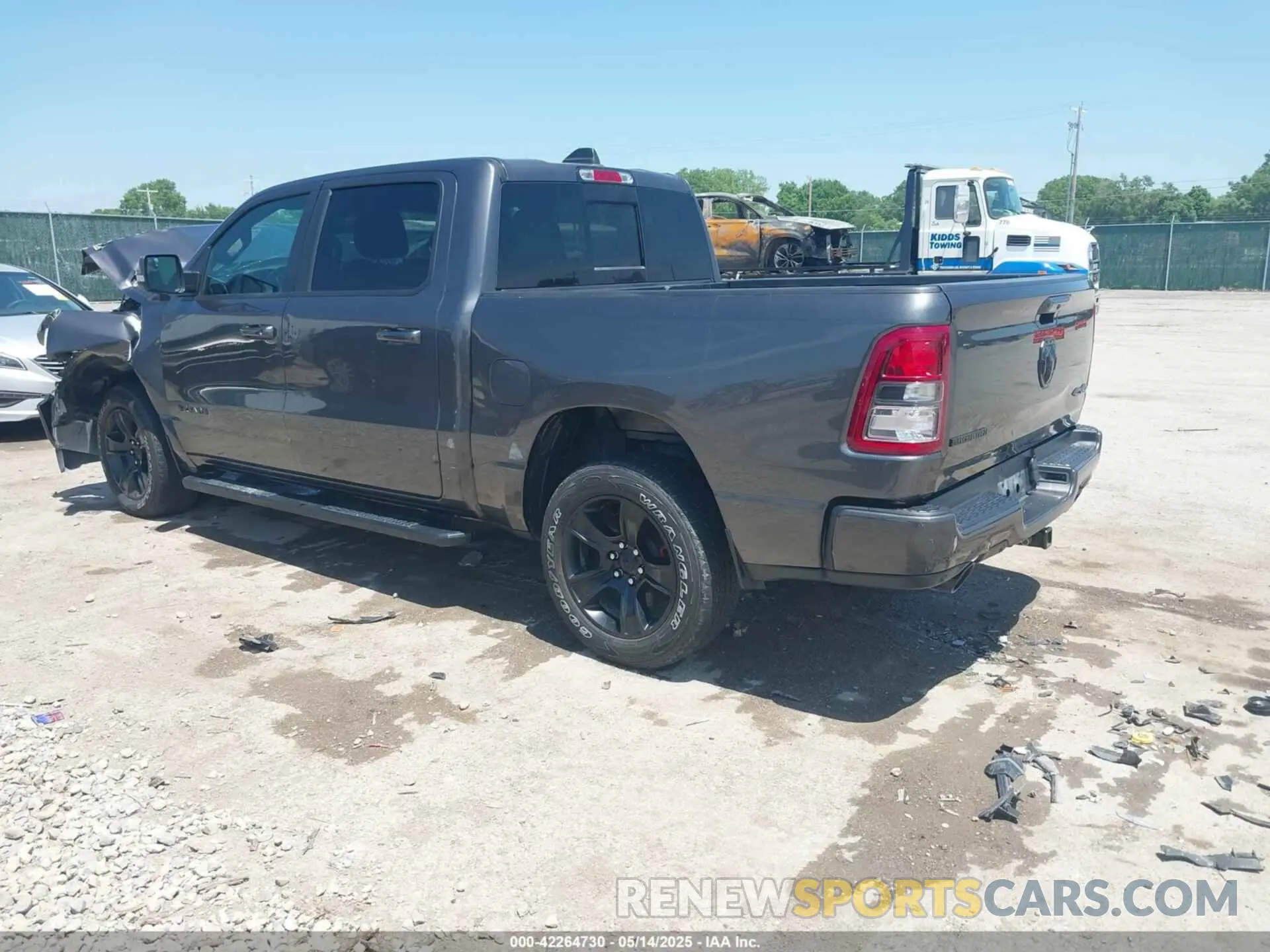 3 fotografías del automóvil dañado 1C6SRFFT1LN328030 RAM 1500 2020