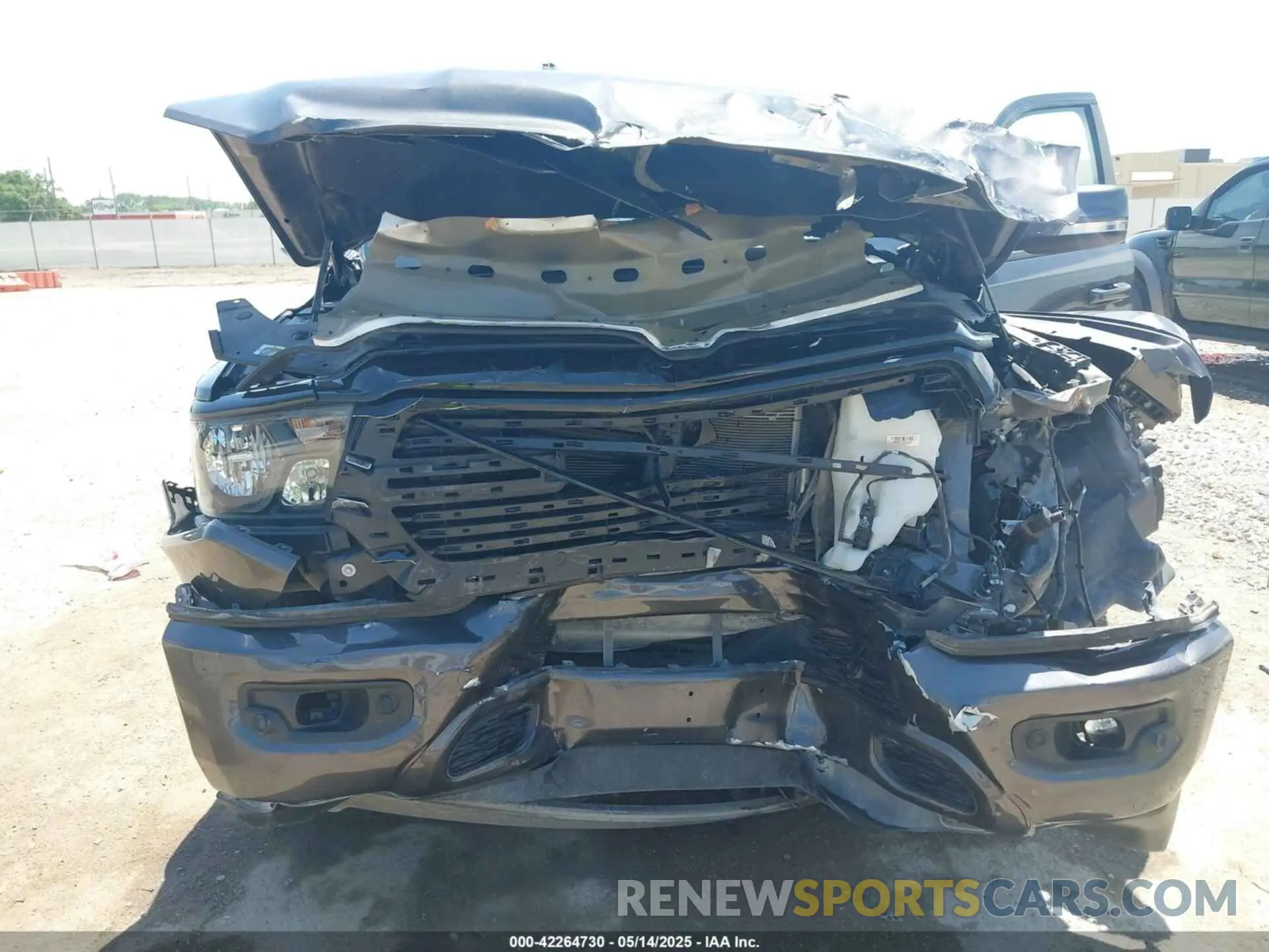 6 fotografías del automóvil dañado 1C6SRFFT1LN328030 RAM 1500 2020