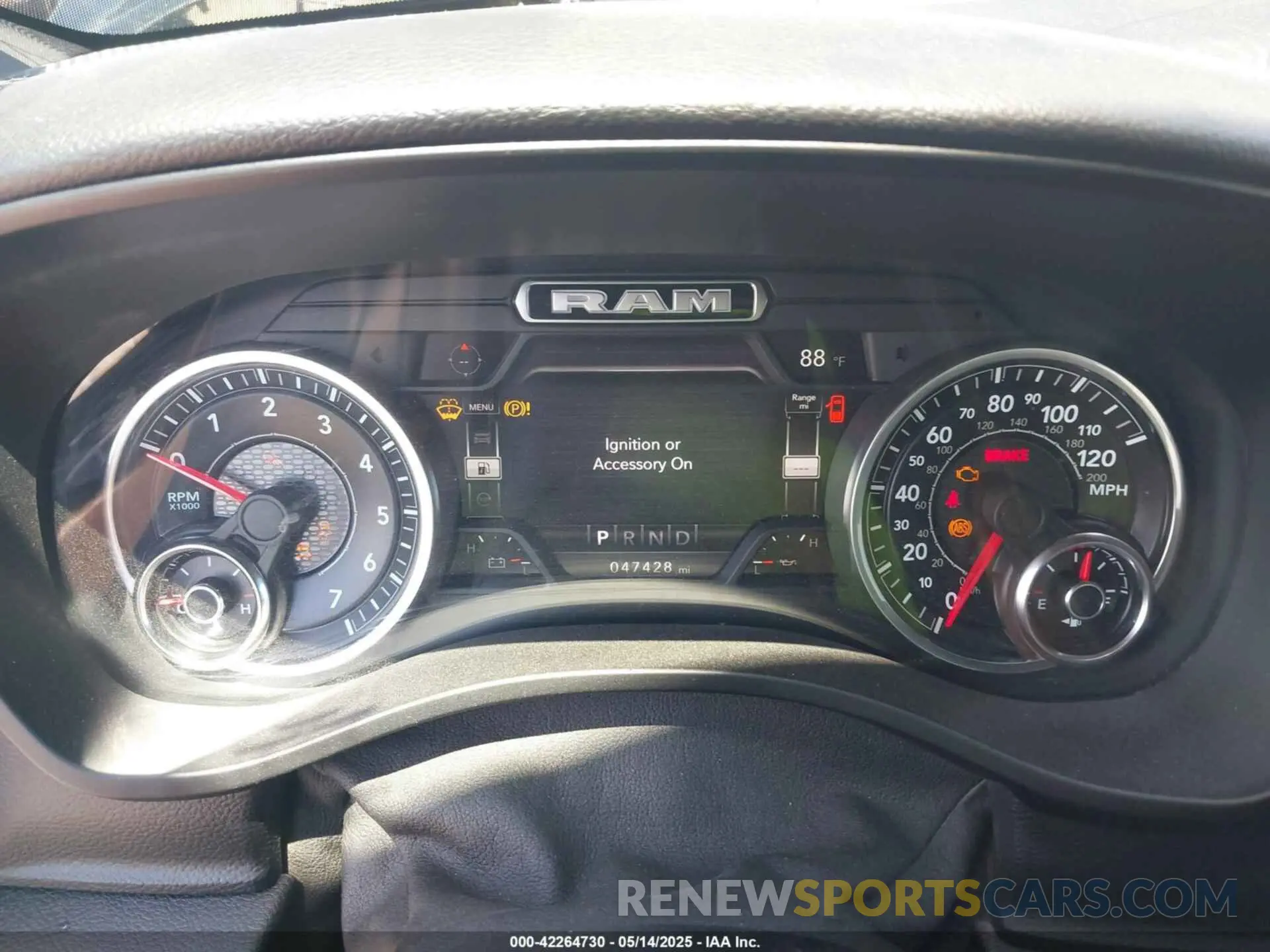 7 fotografías del automóvil dañado 1C6SRFFT1LN328030 RAM 1500 2020