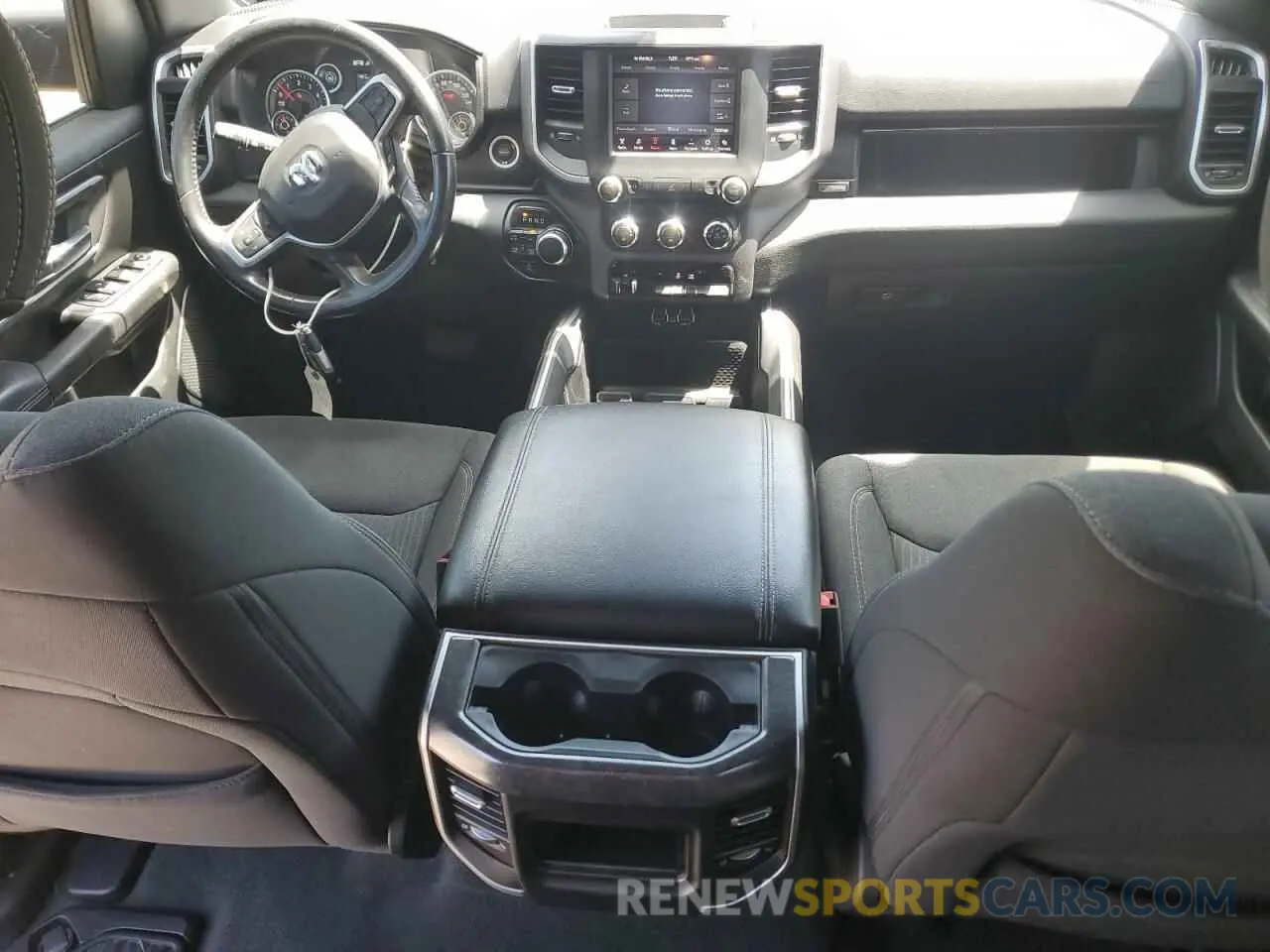 8 fotografías del automóvil dañado 1C6SRFFT1LN404314 RAM 1500 2020