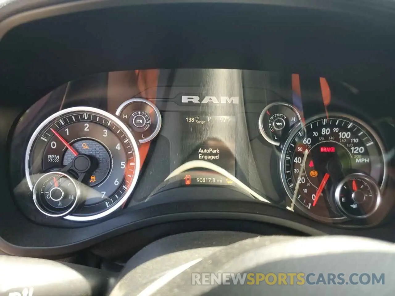 9 fotografías del automóvil dañado 1C6SRFFT1LN404314 RAM 1500 2020