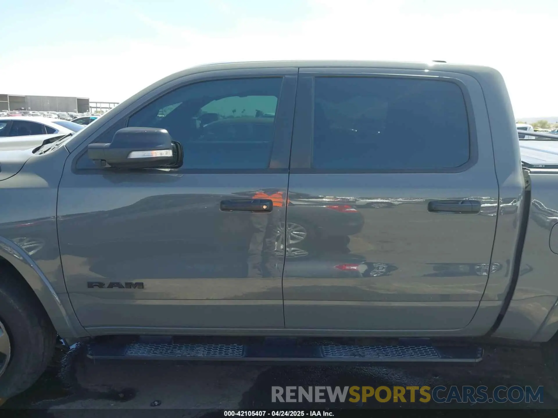 14 fotografías del automóvil dañado 1C6SRFFT2LN382730 RAM 1500 2020