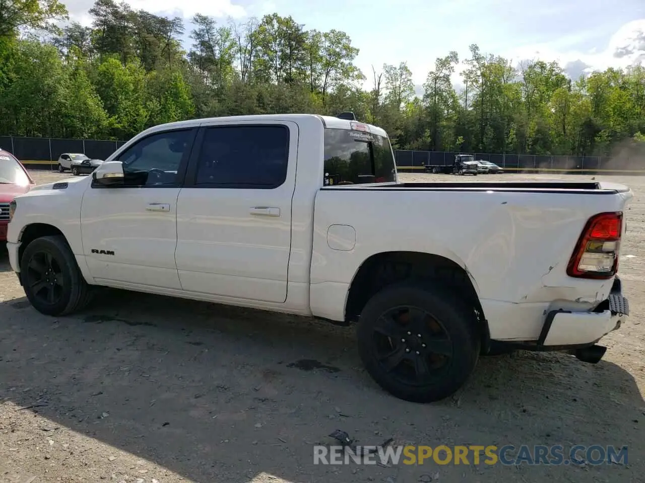 2 fotografías del automóvil dañado 1C6SRFFT3LN102037 RAM 1500 2020