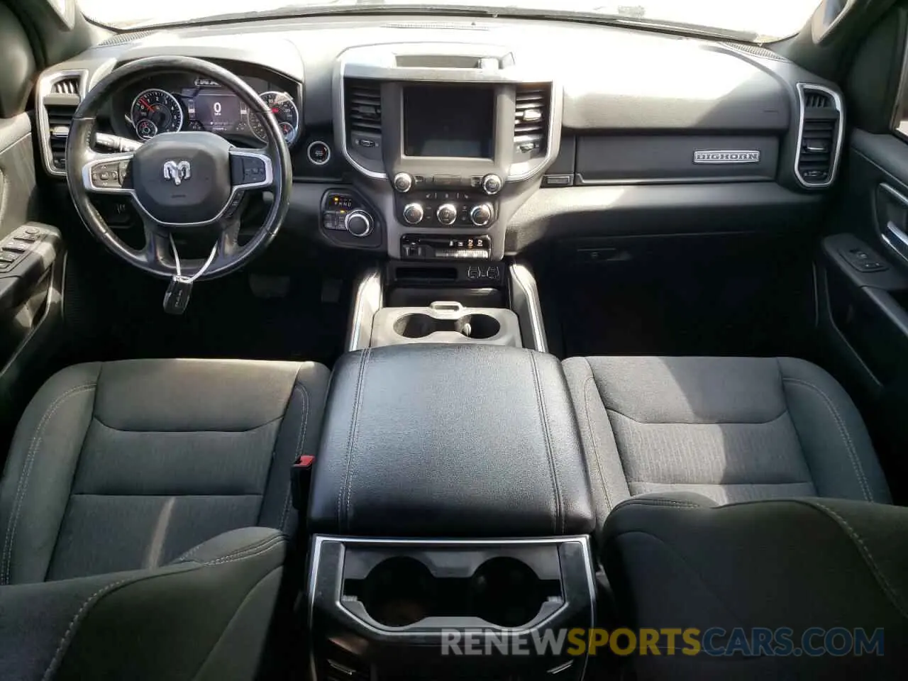 8 fotografías del automóvil dañado 1C6SRFFT3LN102037 RAM 1500 2020