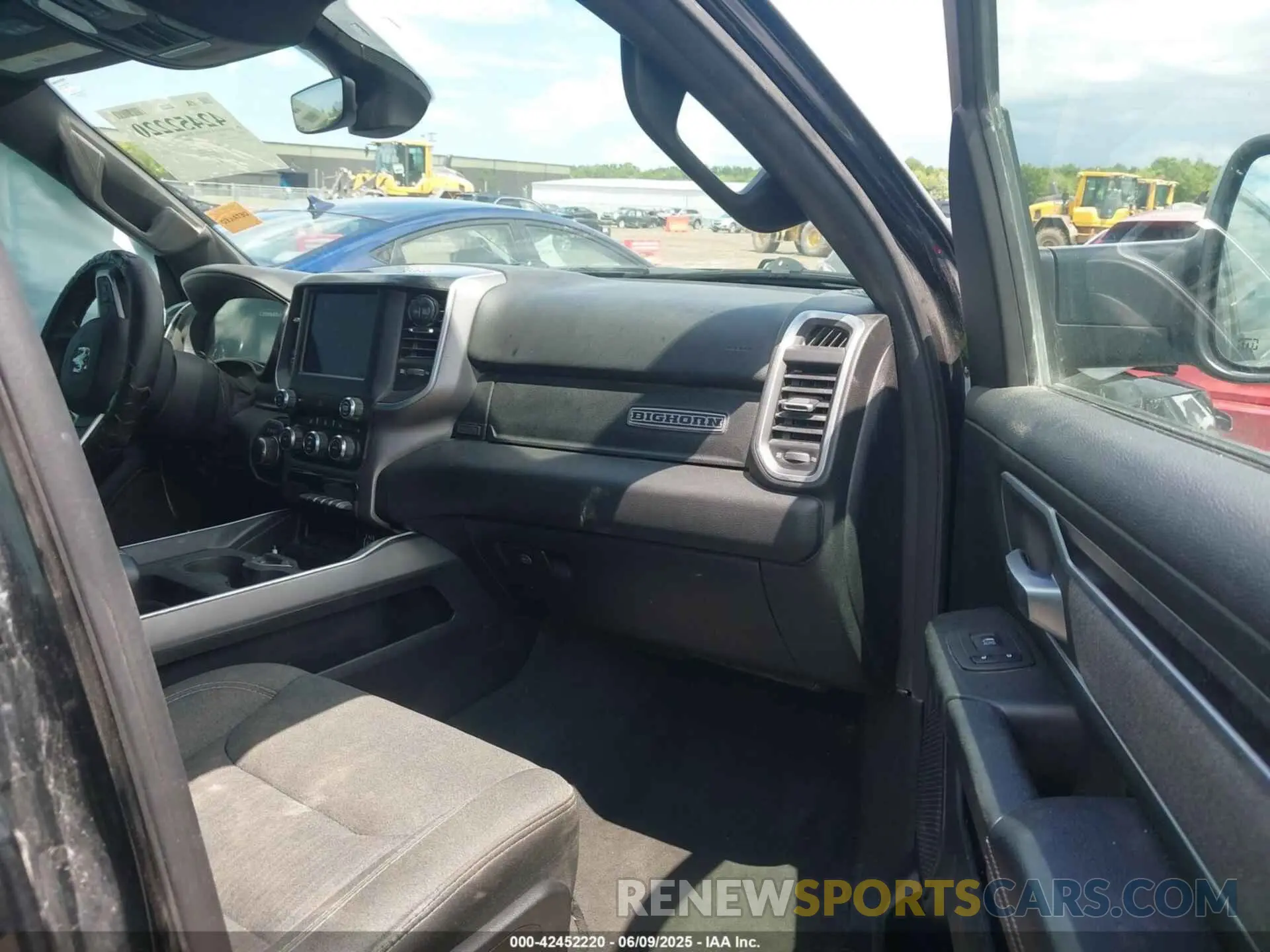 5 fotografías del automóvil dañado 1C6SRFFT3LN103124 RAM 1500 2020
