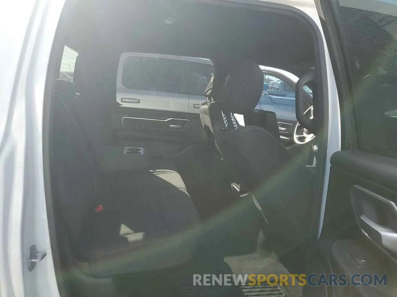 10 fotografías del automóvil dañado 1C6SRFFT3LN151643 RAM 1500 2020