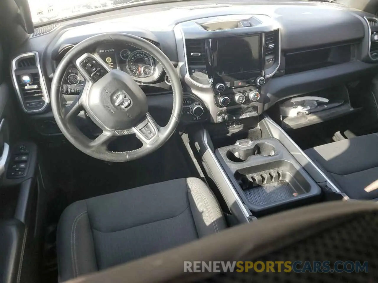 8 fotografías del automóvil dañado 1C6SRFFT3LN151643 RAM 1500 2020