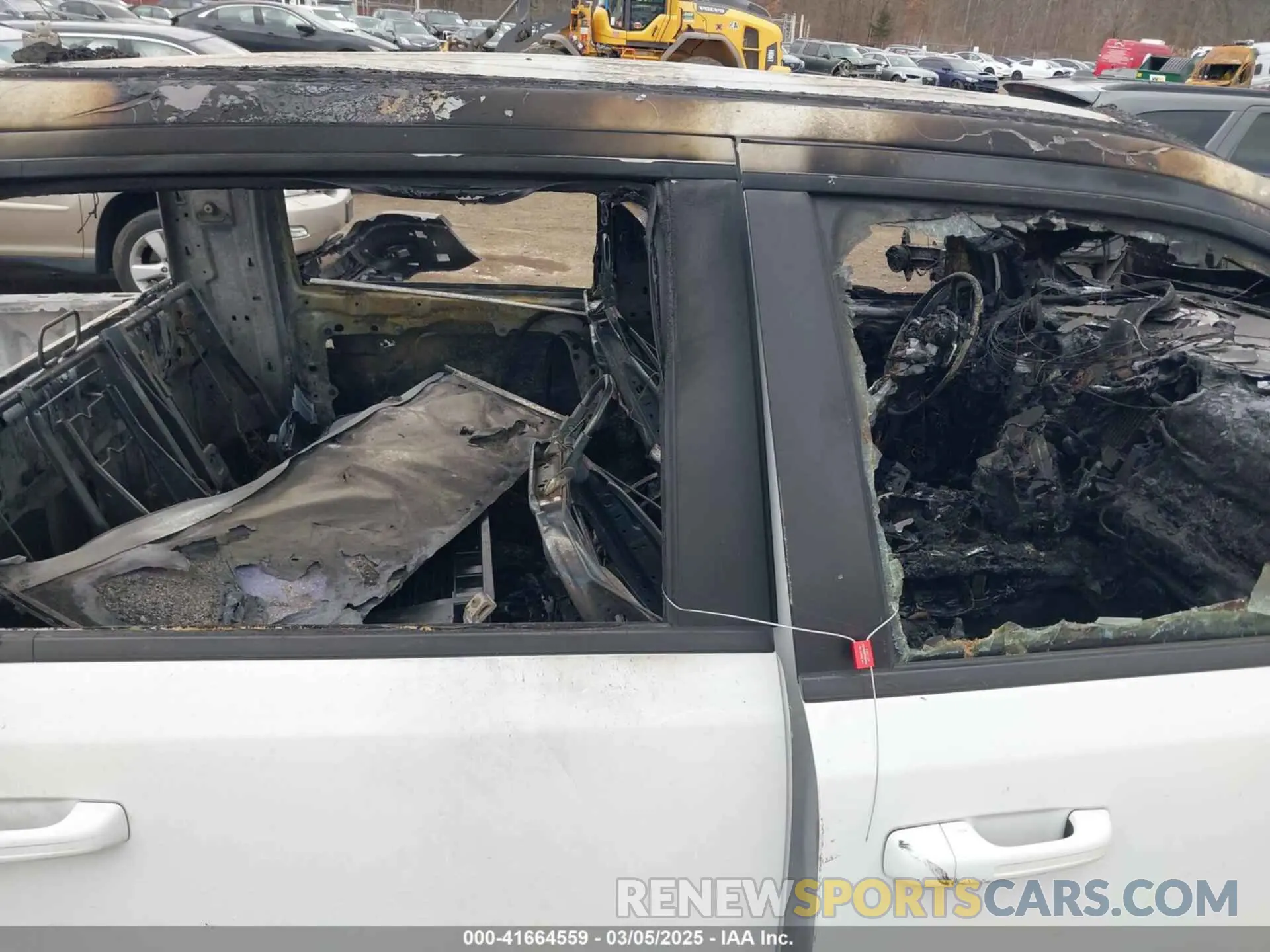 18 fotografías del automóvil dañado 1C6SRFFT3LN304070 RAM 1500 2020