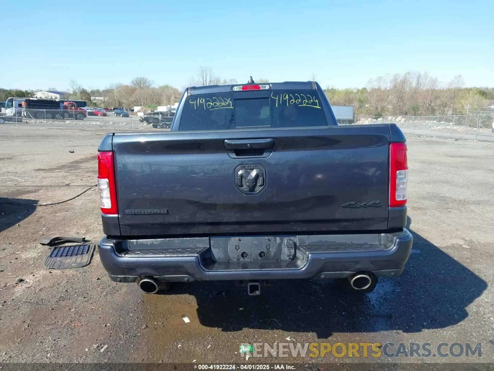17 fotografías del automóvil dañado 1C6SRFFT3LN331267 RAM 1500 2020