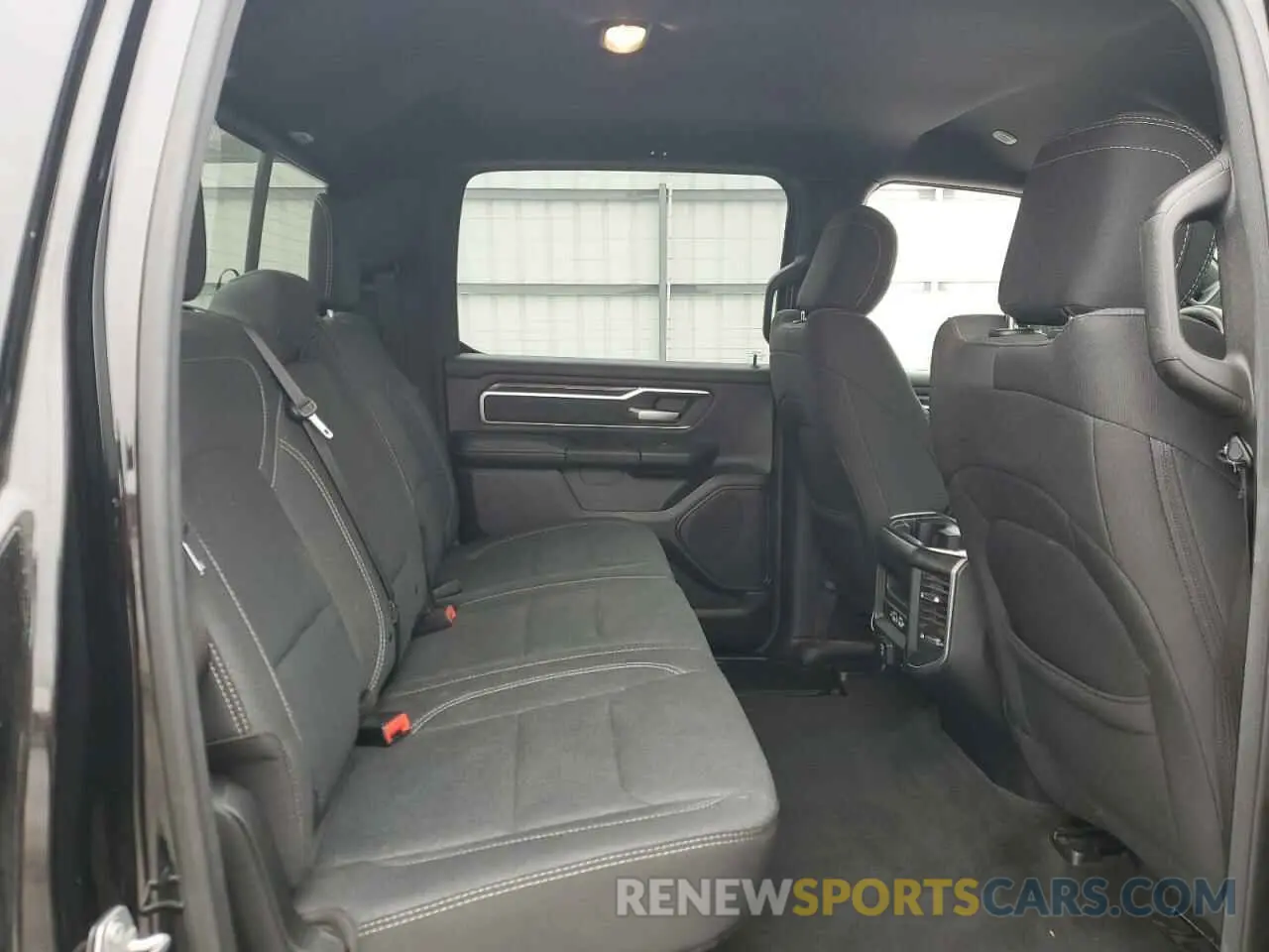 10 fotografías del automóvil dañado 1C6SRFFT5LN150932 RAM 1500 2020