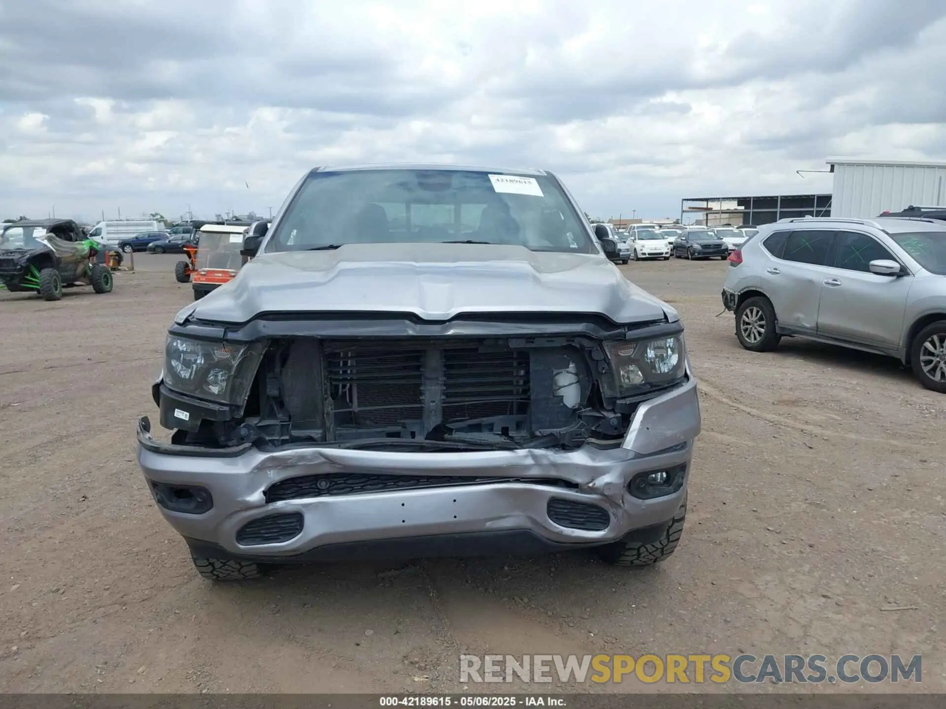 12 fotografías del automóvil dañado 1C6SRFFT5LN162191 RAM 1500 2020
