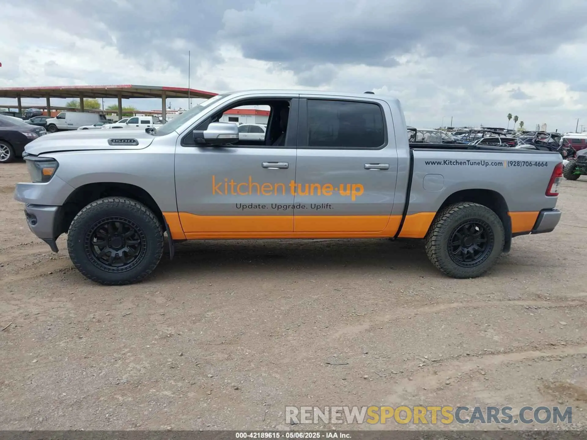 14 fotografías del automóvil dañado 1C6SRFFT5LN162191 RAM 1500 2020