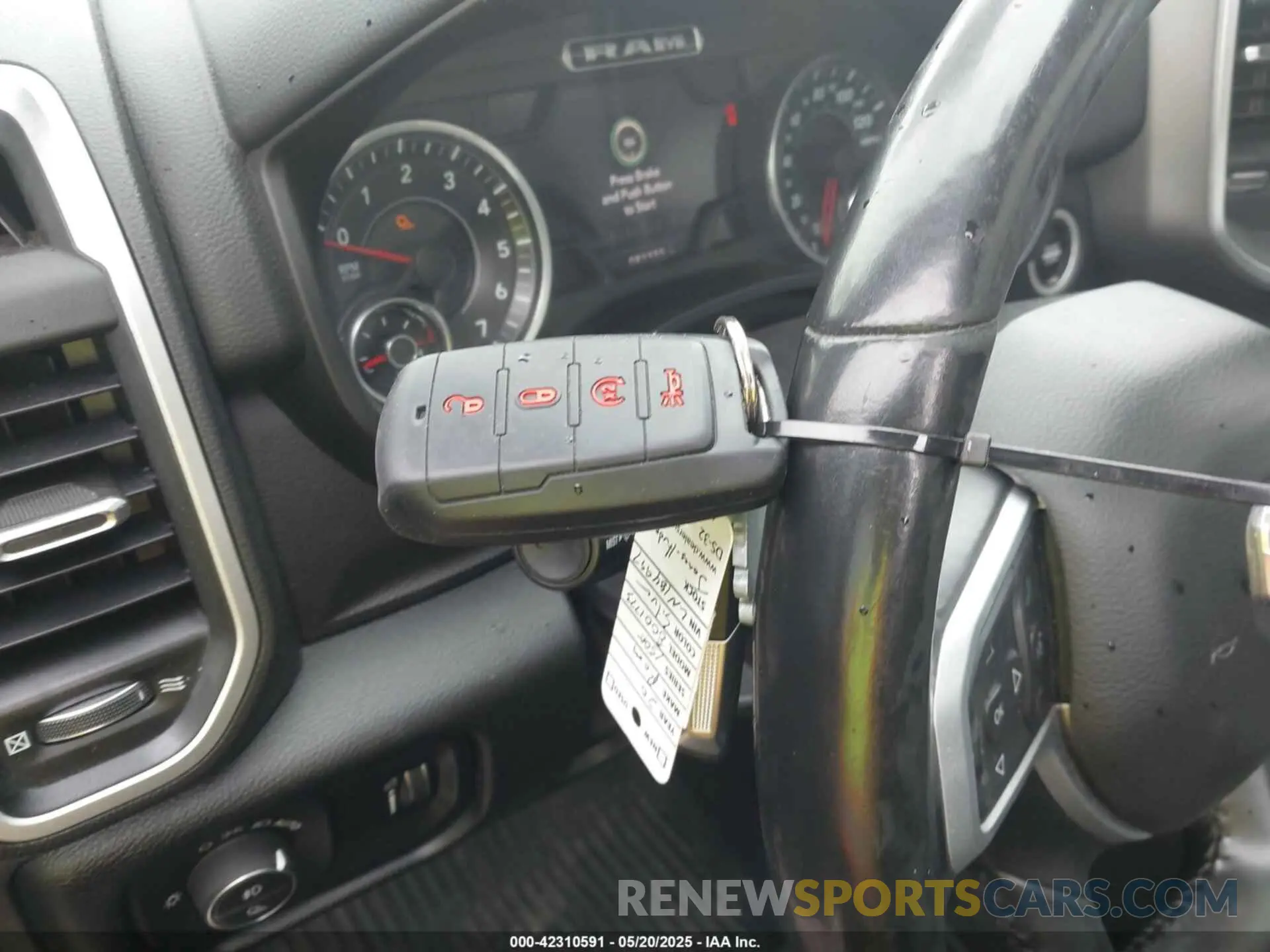 11 fotografías del automóvil dañado 1C6SRFFT5LN184997 RAM 1500 2020