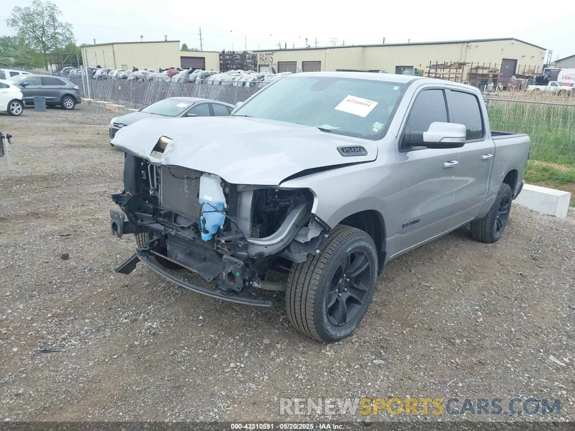 2 fotografías del automóvil dañado 1C6SRFFT5LN184997 RAM 1500 2020