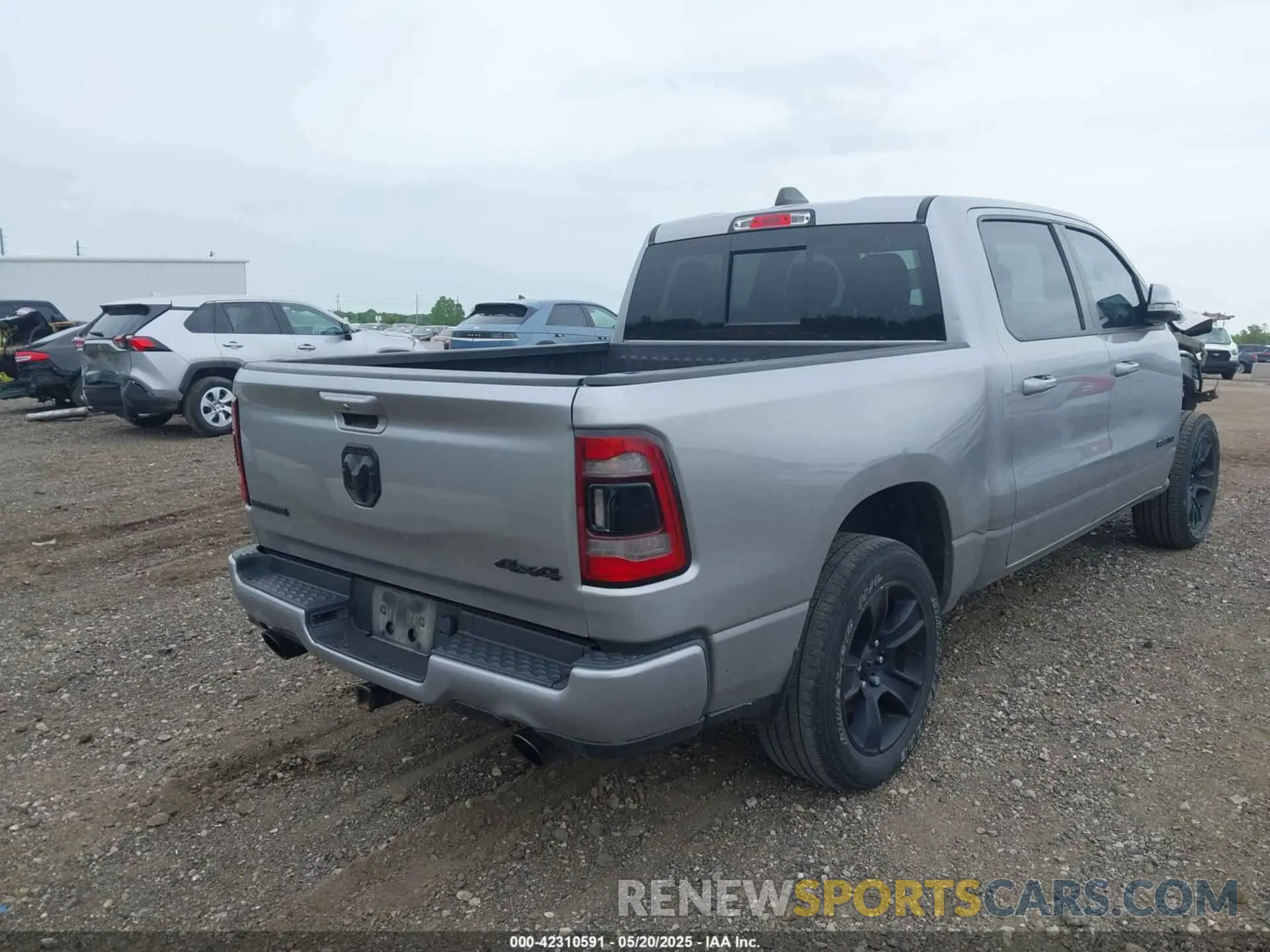 4 fotografías del automóvil dañado 1C6SRFFT5LN184997 RAM 1500 2020
