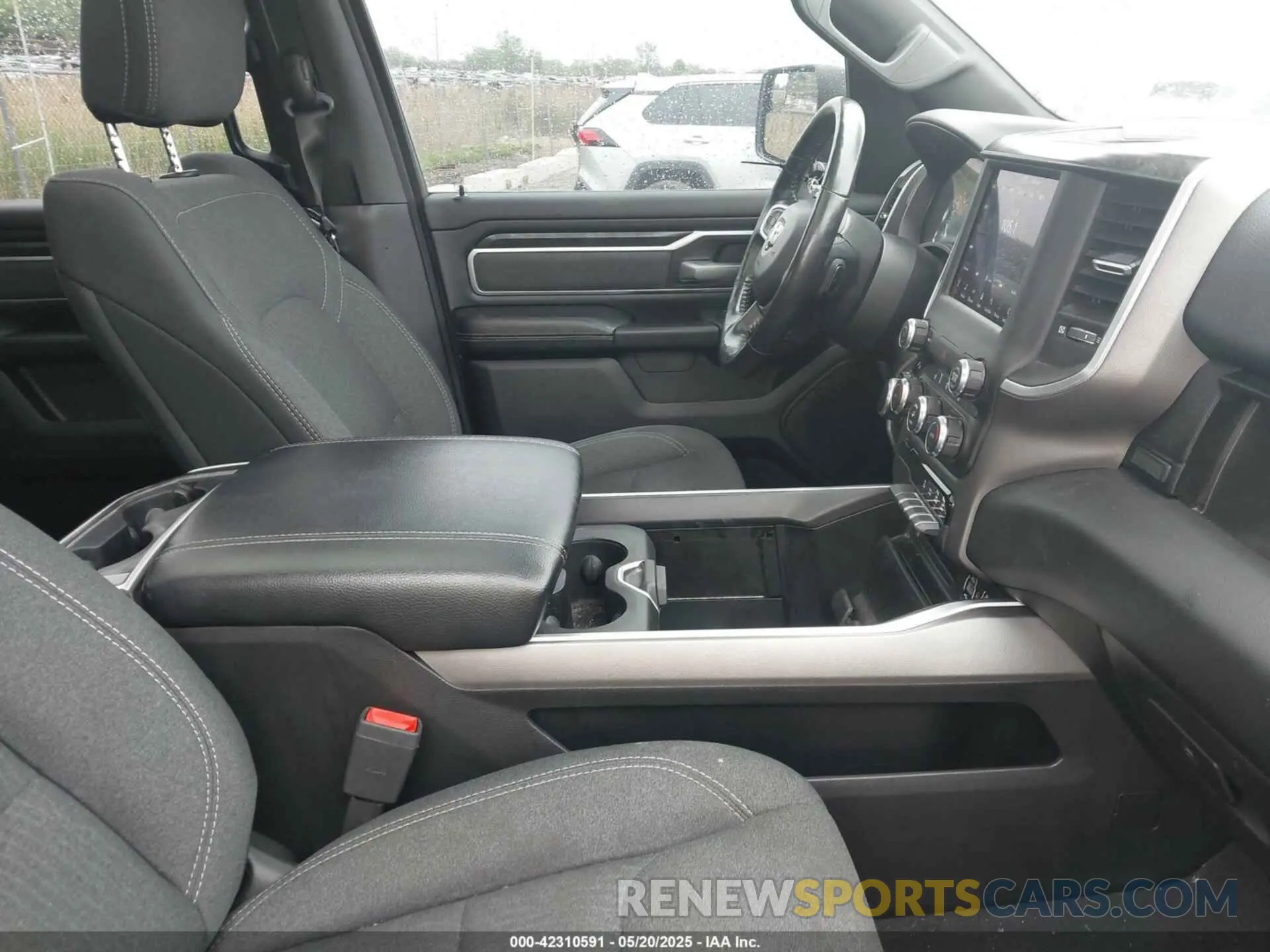5 fotografías del automóvil dañado 1C6SRFFT5LN184997 RAM 1500 2020