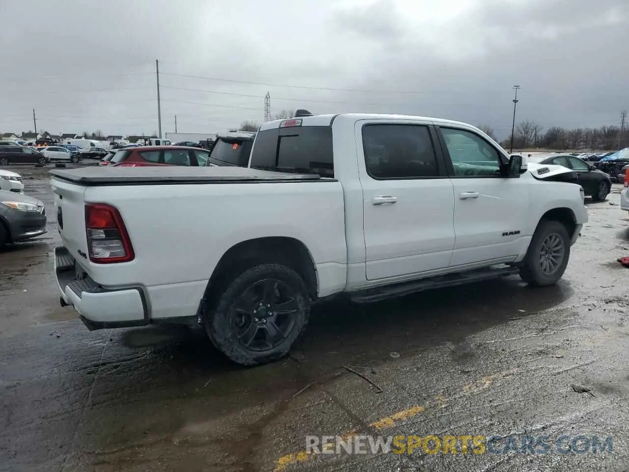 3 fotografías del automóvil dañado 1C6SRFFT5LN313904 RAM 1500 2020