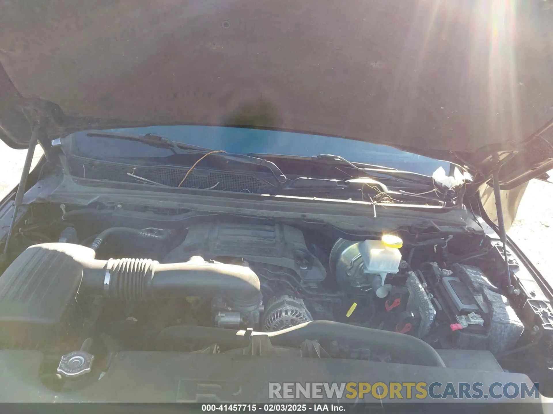 10 fotografías del automóvil dañado 1C6SRFFT5LN330864 RAM 1500 2020
