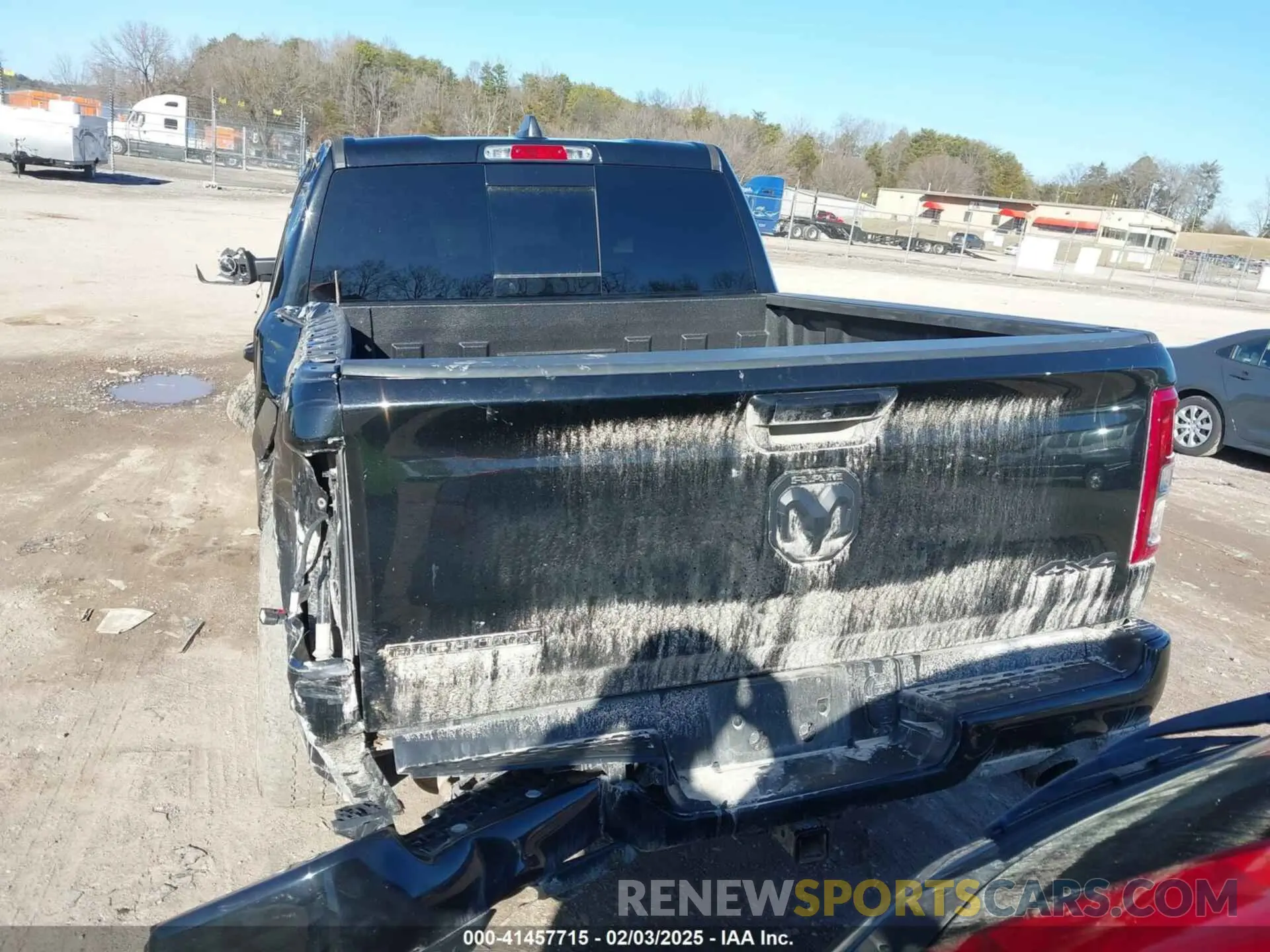 16 fotografías del automóvil dañado 1C6SRFFT5LN330864 RAM 1500 2020