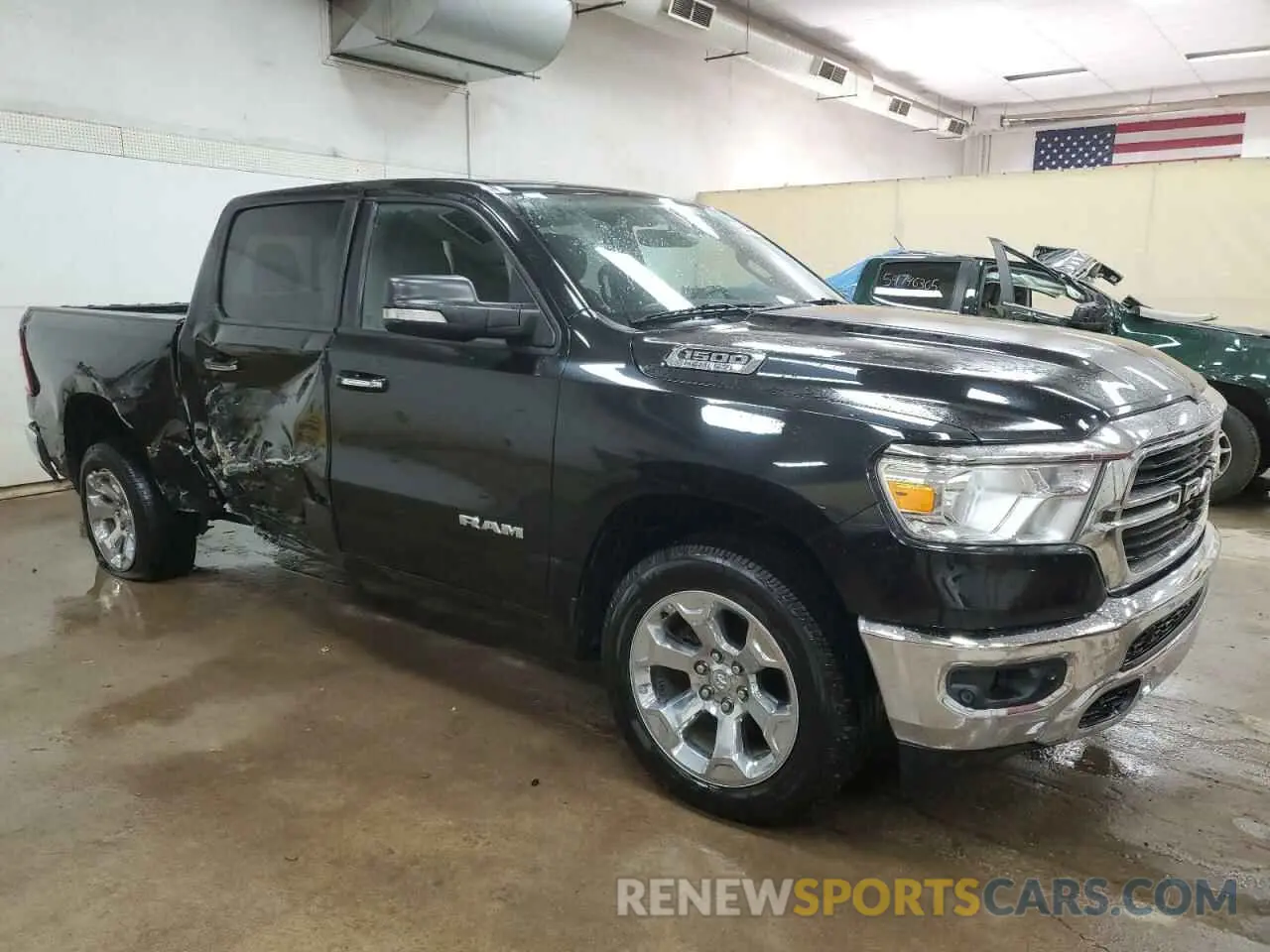 4 fotografías del automóvil dañado 1C6SRFFT6LN327102 RAM 1500 2020