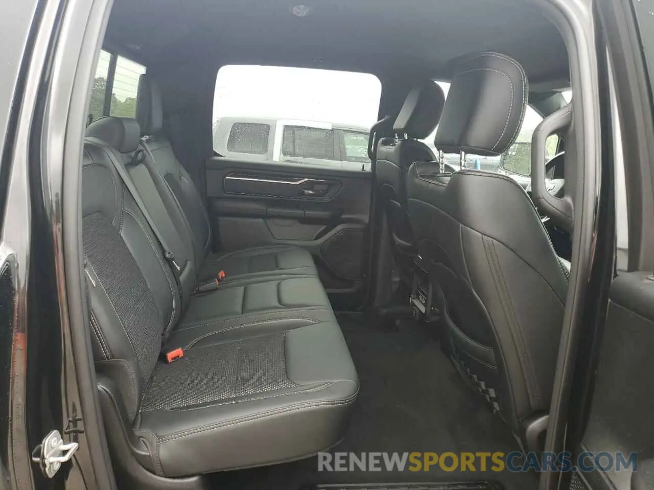 10 fotografías del automóvil dañado 1C6SRFFT7LN265273 RAM 1500 2020