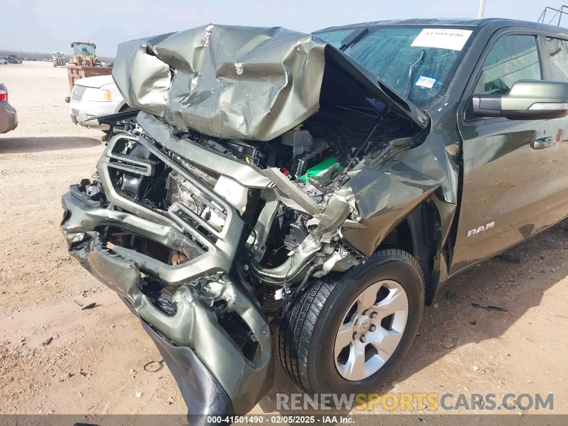 18 fotografías del automóvil dañado 1C6SRFFT7LN291789 RAM 1500 2020