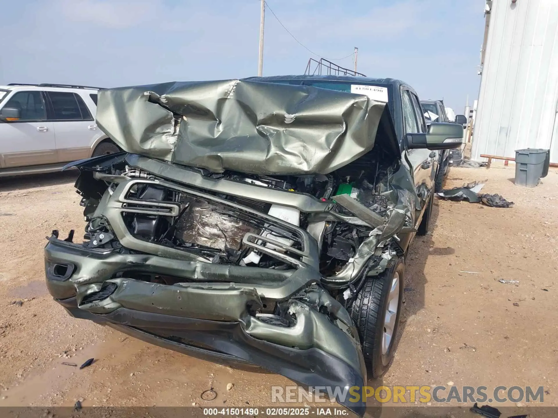6 fotografías del automóvil dañado 1C6SRFFT7LN291789 RAM 1500 2020