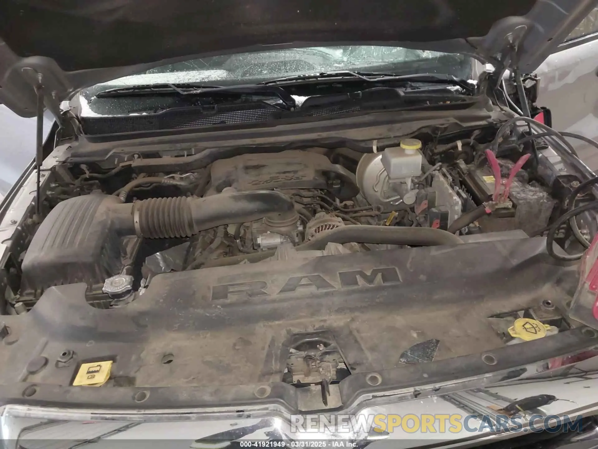 10 fotografías del automóvil dañado 1C6SRFFT8LN113101 RAM 1500 2020