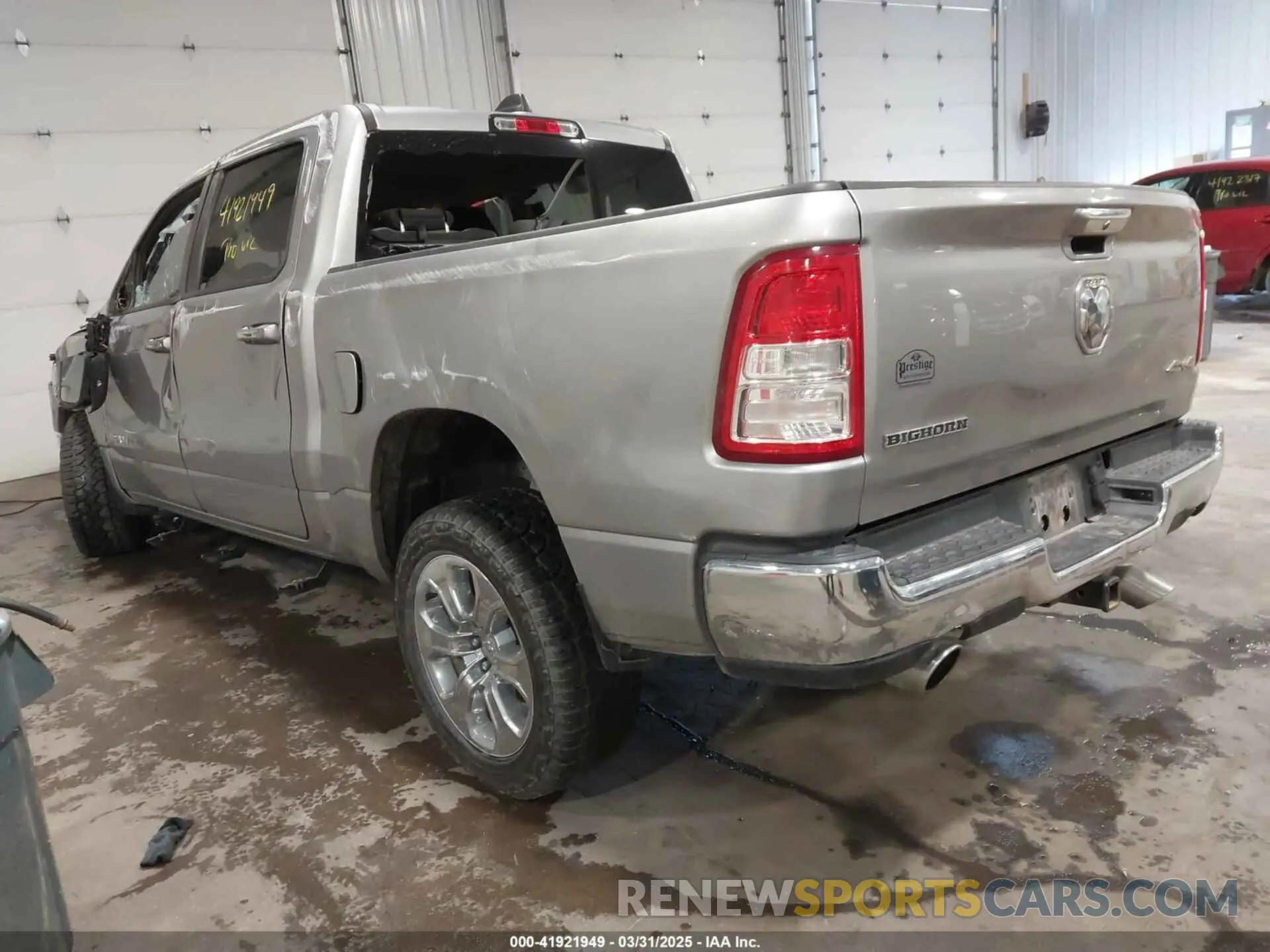 3 fotografías del automóvil dañado 1C6SRFFT8LN113101 RAM 1500 2020