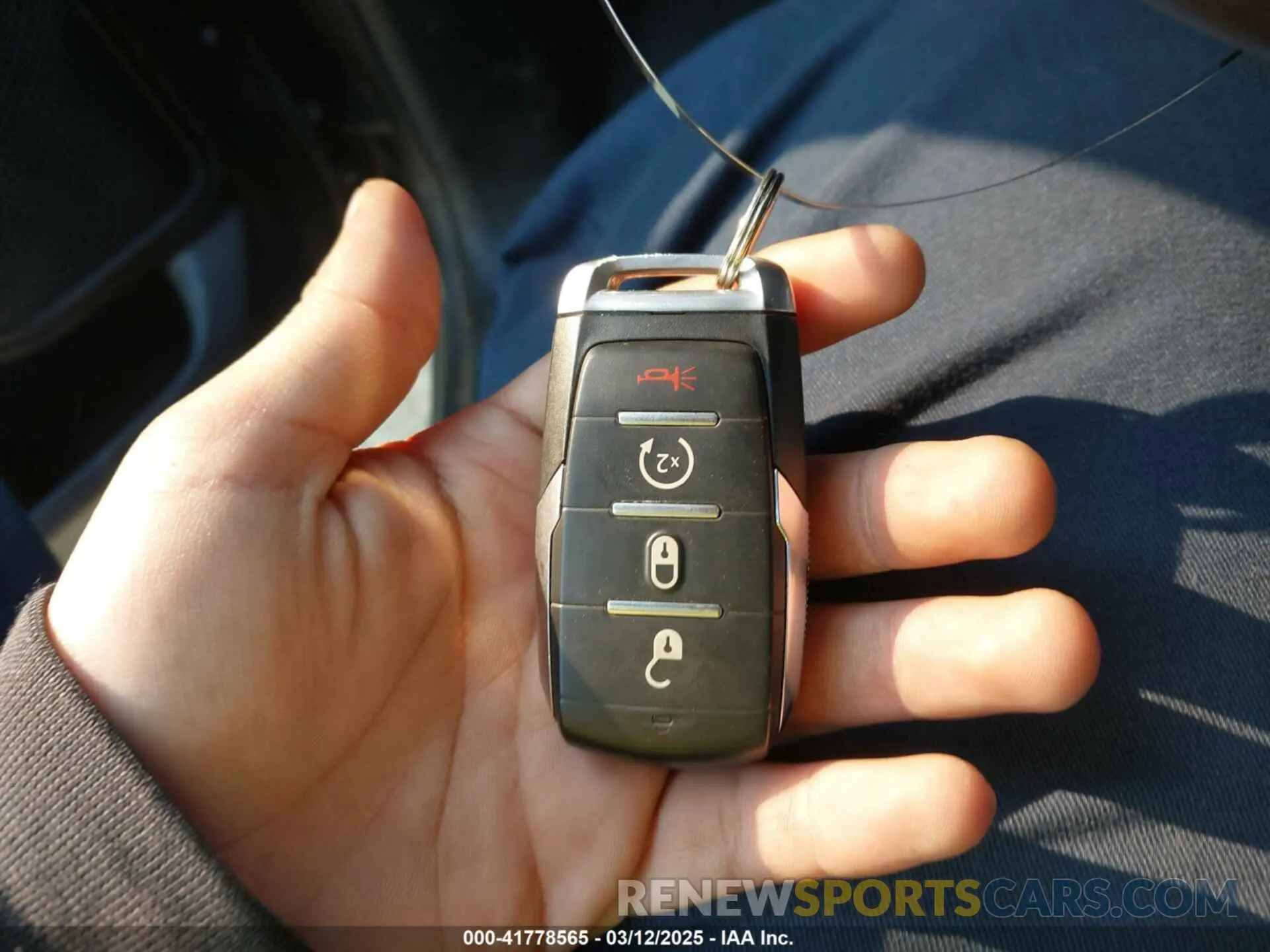 11 fotografías del automóvil dañado 1C6SRFFT8LN182161 RAM 1500 2020