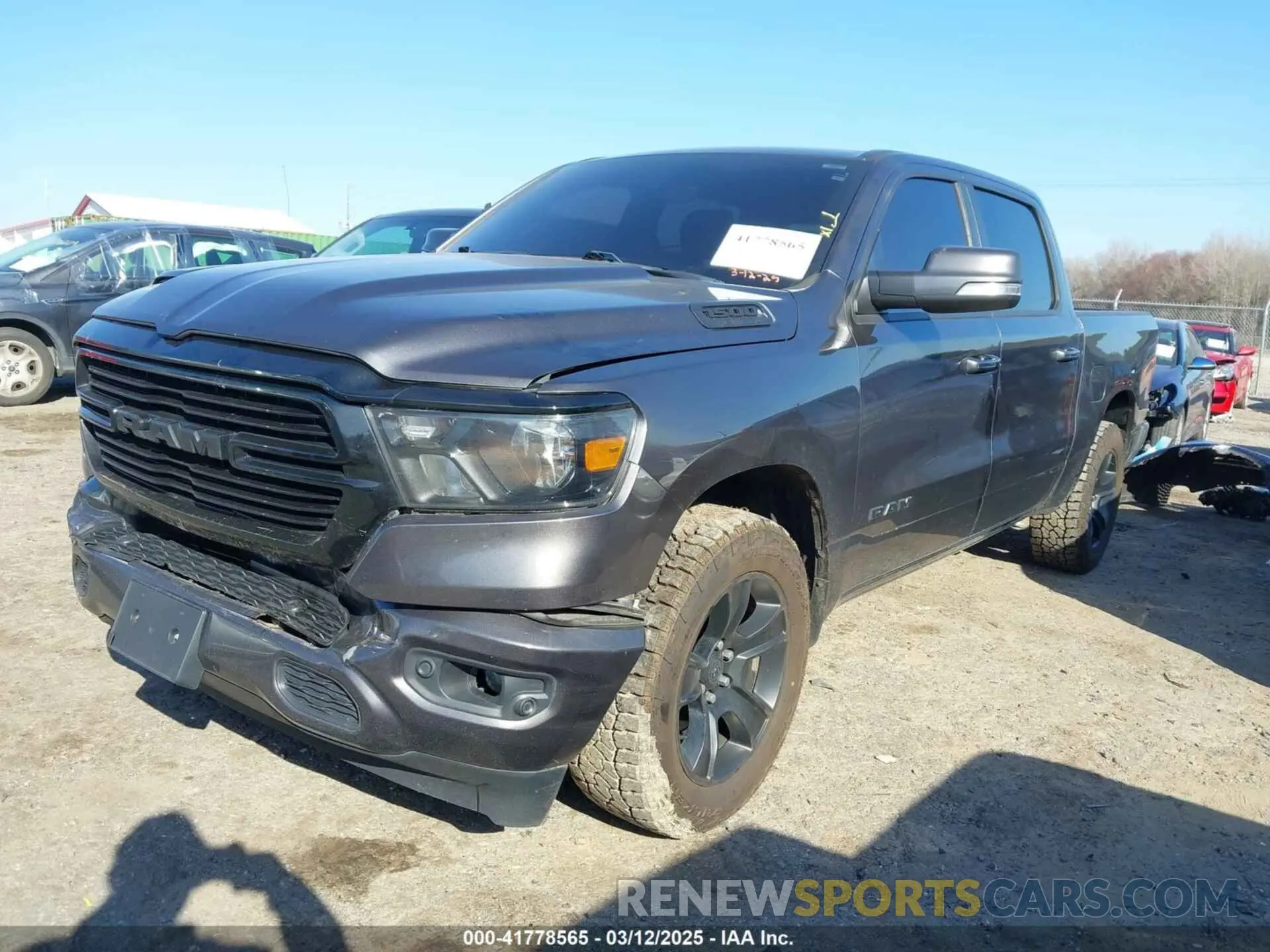 2 fotografías del automóvil dañado 1C6SRFFT8LN182161 RAM 1500 2020