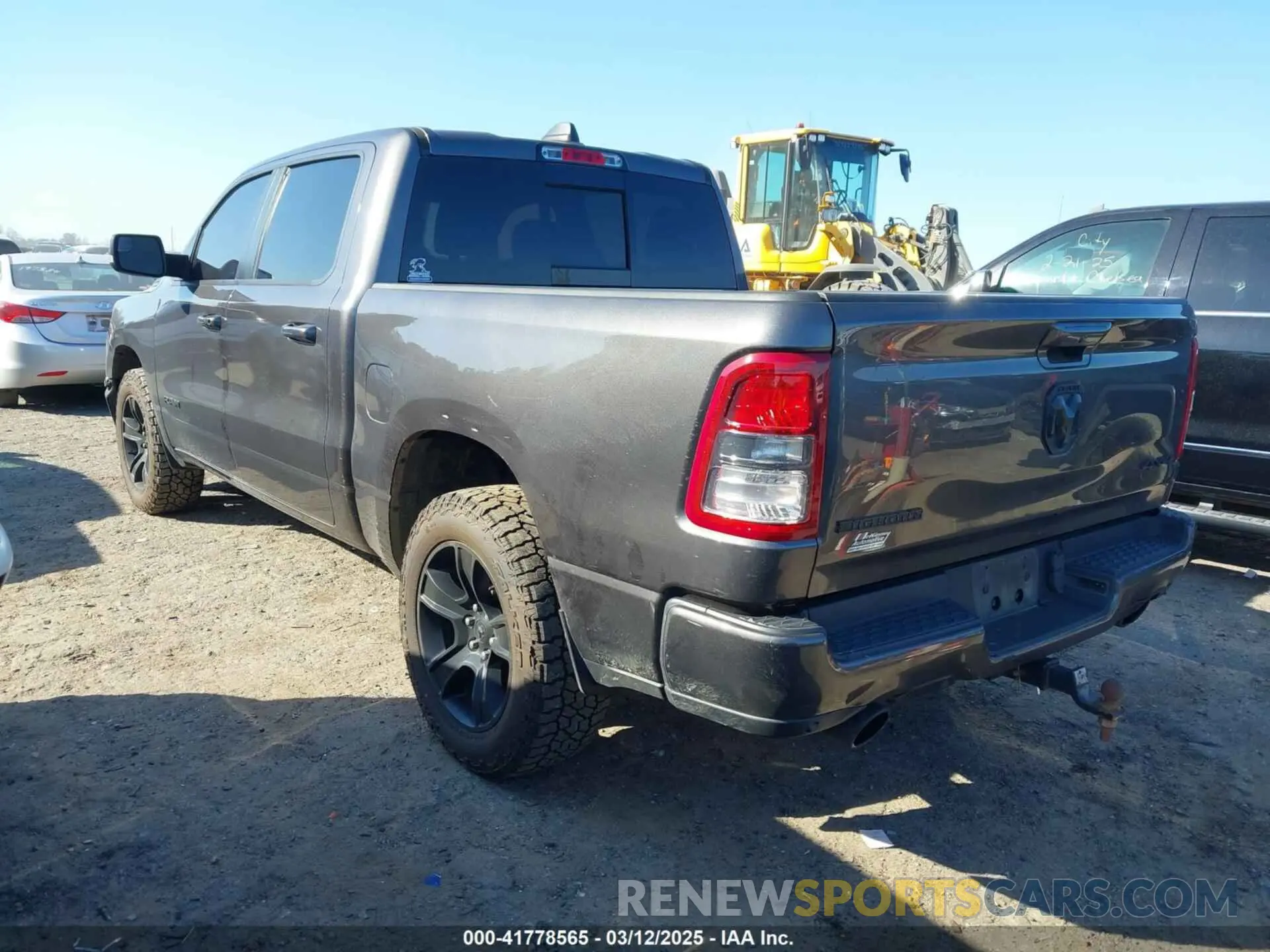 3 fotografías del automóvil dañado 1C6SRFFT8LN182161 RAM 1500 2020