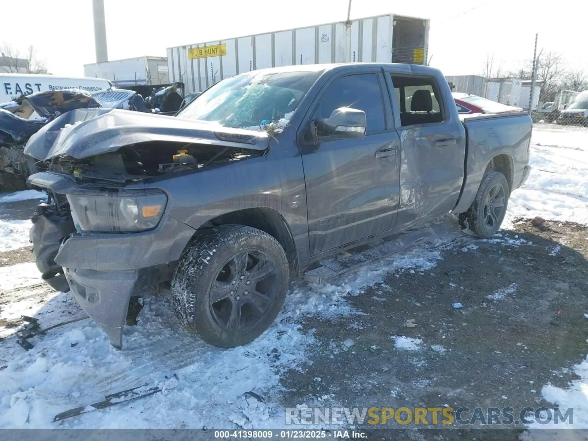 2 fotografías del automóvil dañado 1C6SRFFT8LN182905 RAM 1500 2020
