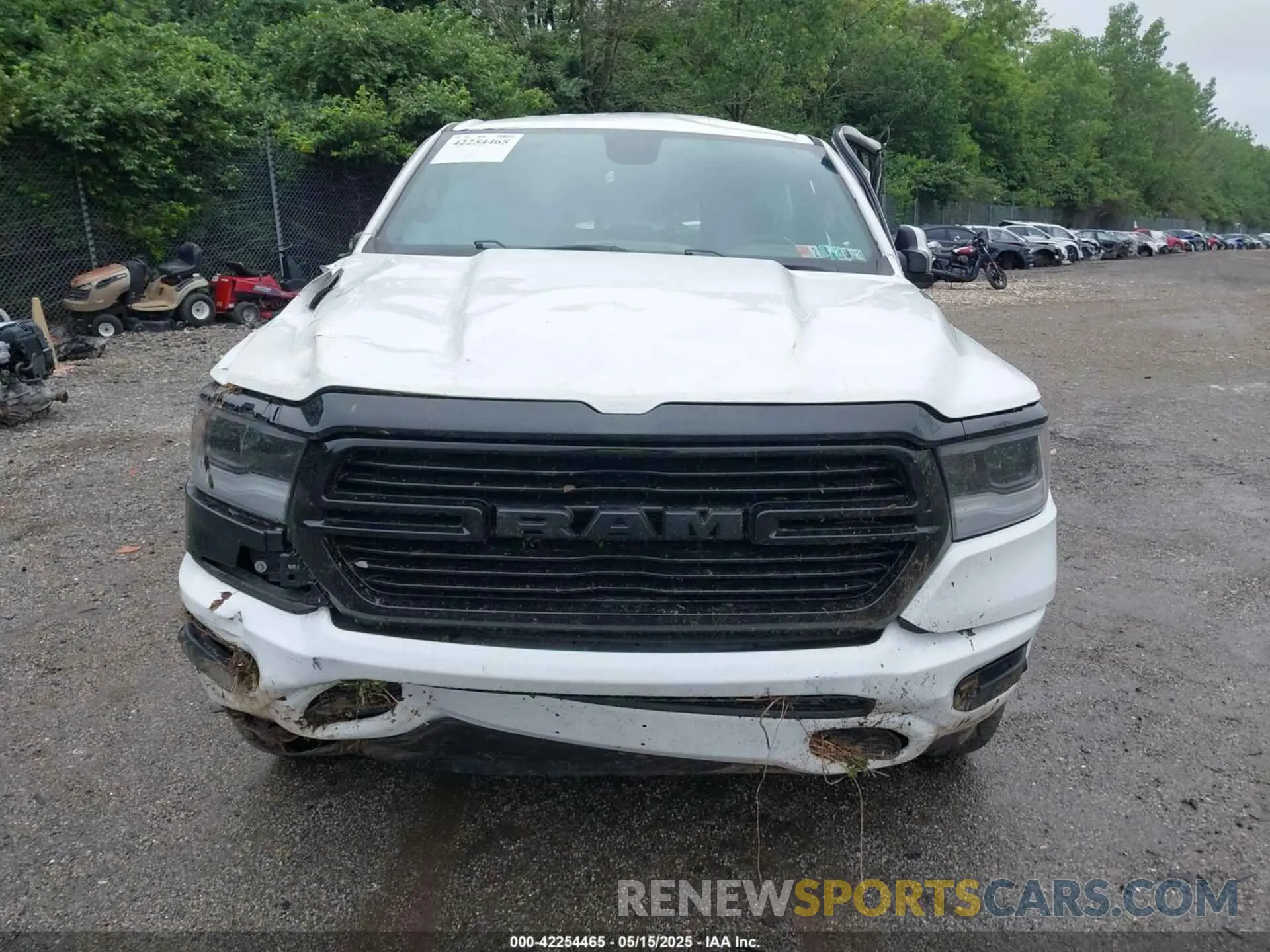 12 fotografías del automóvil dañado 1C6SRFFT8LN207821 RAM 1500 2020
