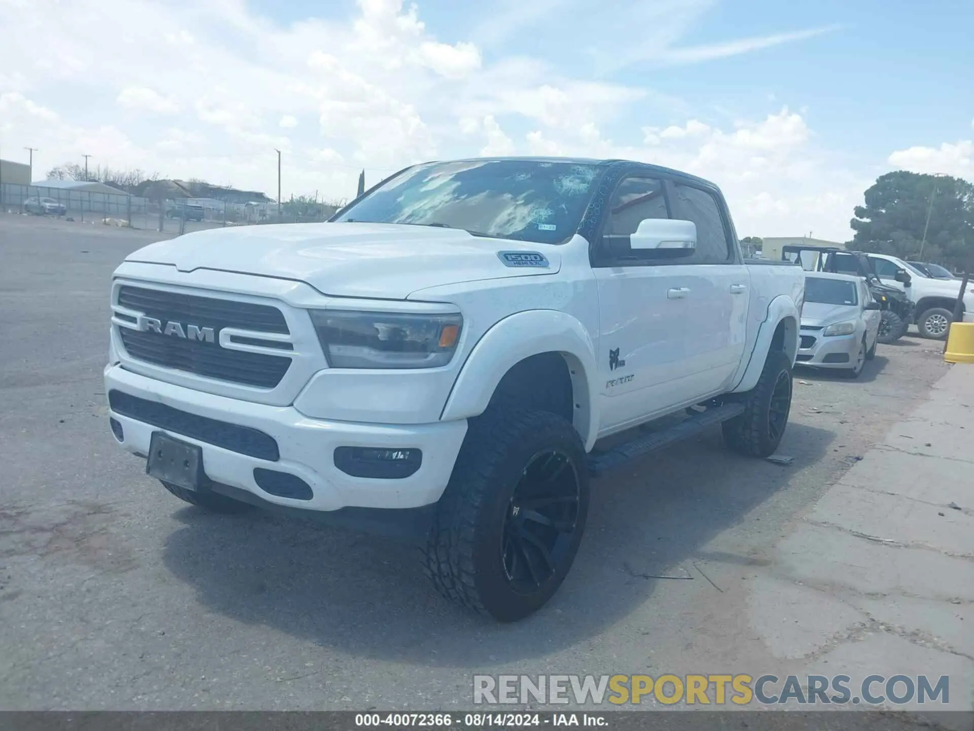 2 fotografías del automóvil dañado 1C6SRFFT8LN282504 RAM 1500 2020