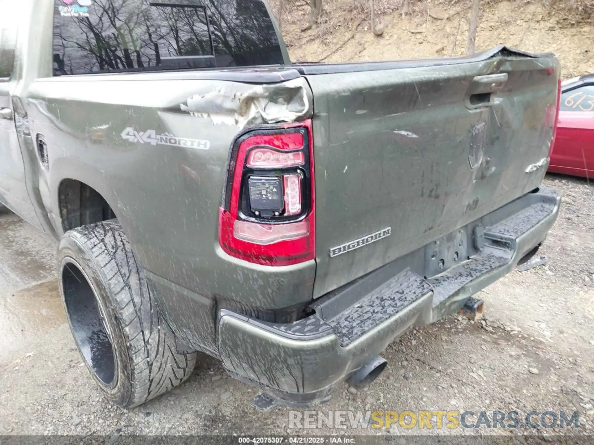 22 fotografías del automóvil dañado 1C6SRFFT8LN326825 RAM 1500 2020