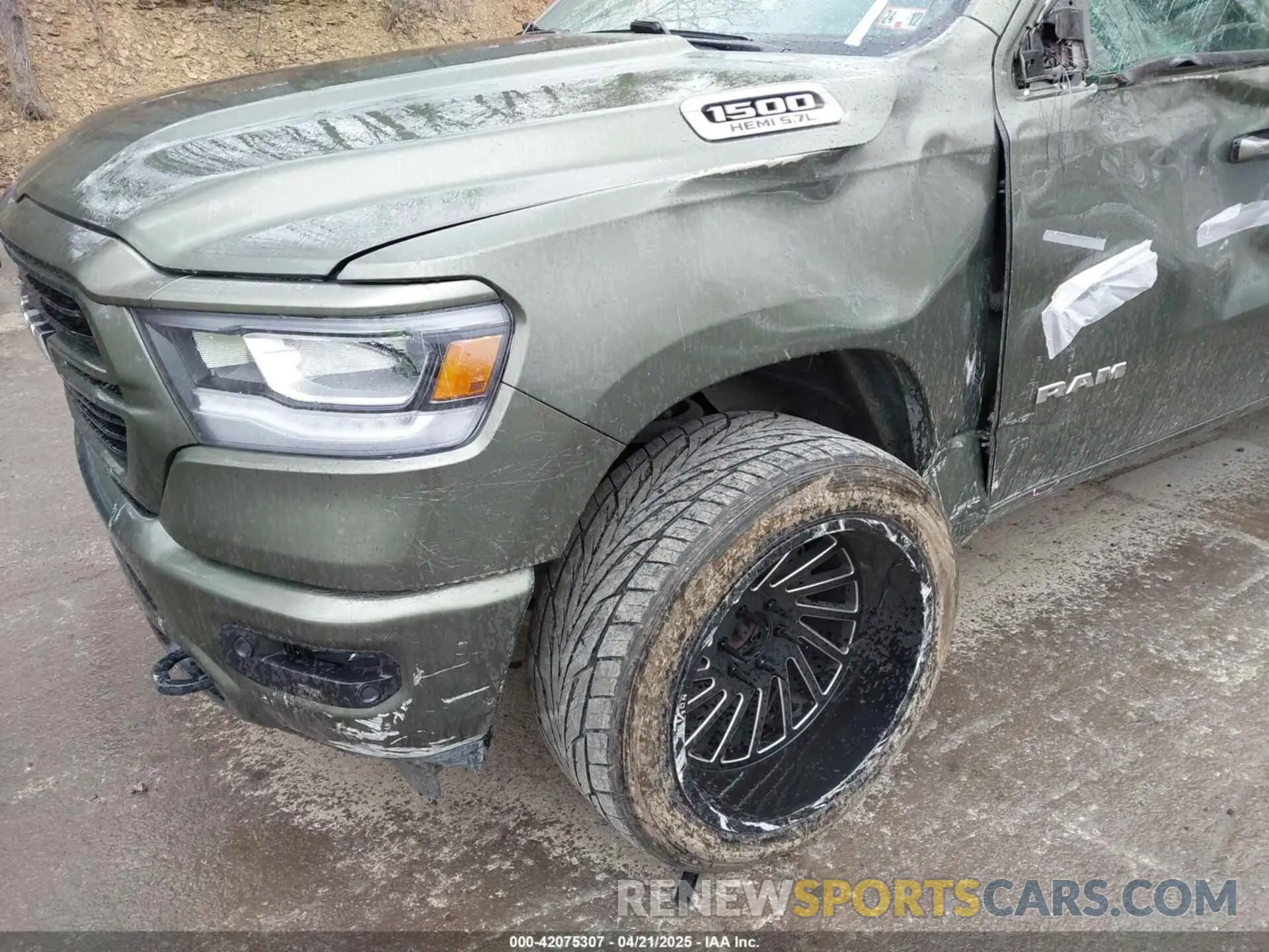 6 fotografías del automóvil dañado 1C6SRFFT8LN326825 RAM 1500 2020