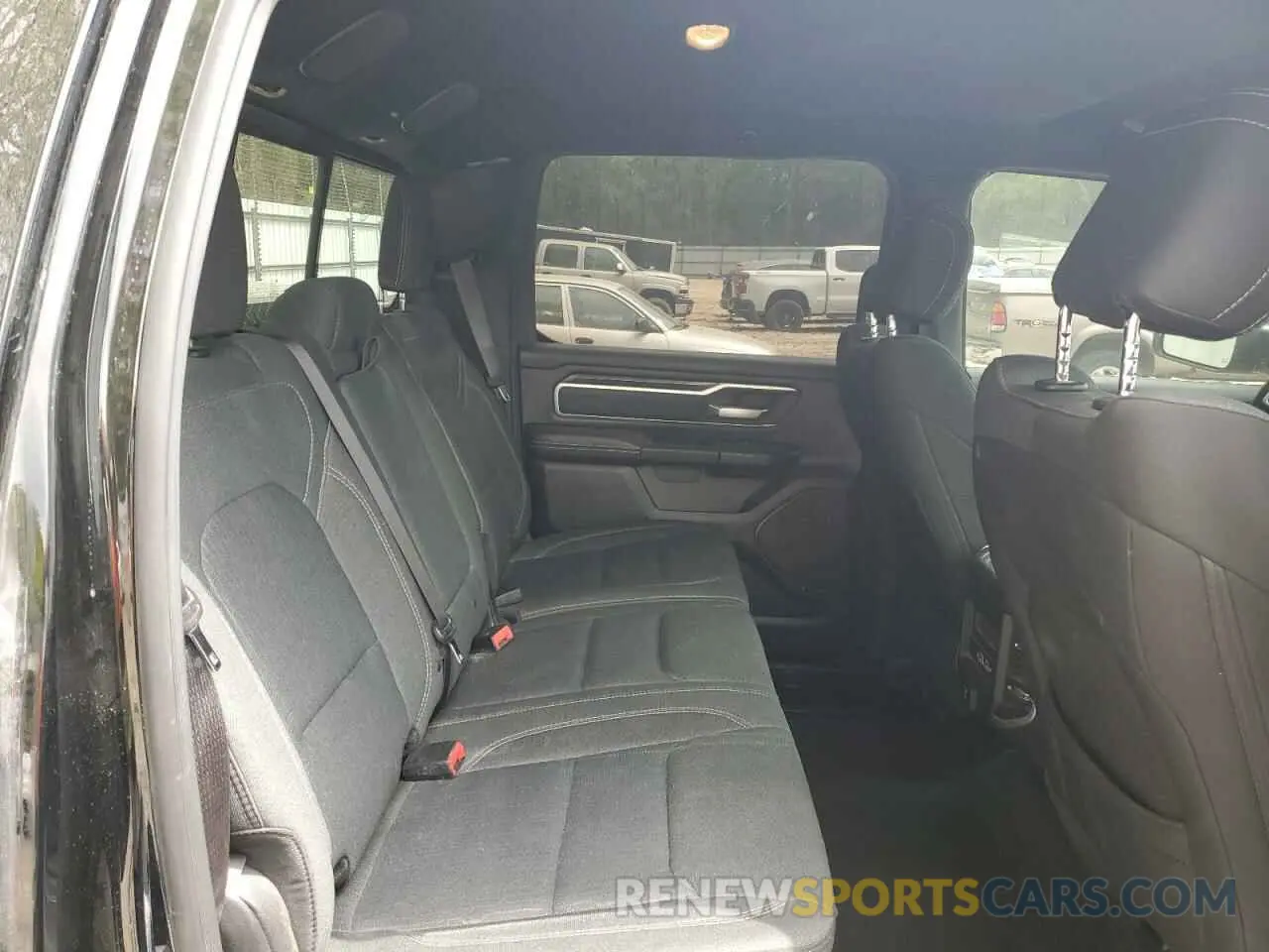 10 fotografías del automóvil dañado 1C6SRFFT8LN385180 RAM 1500 2020