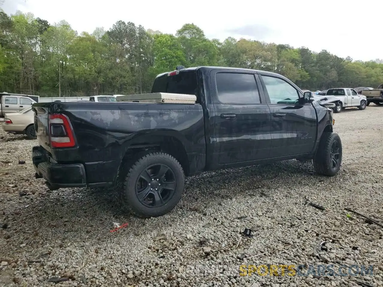 3 fotografías del automóvil dañado 1C6SRFFT8LN385180 RAM 1500 2020