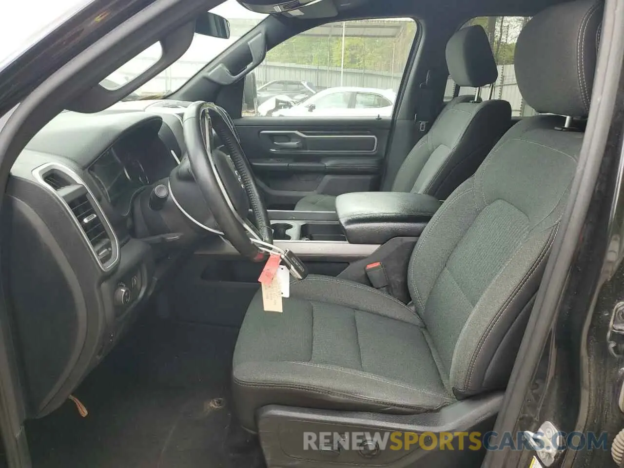 7 fotografías del automóvil dañado 1C6SRFFT8LN385180 RAM 1500 2020